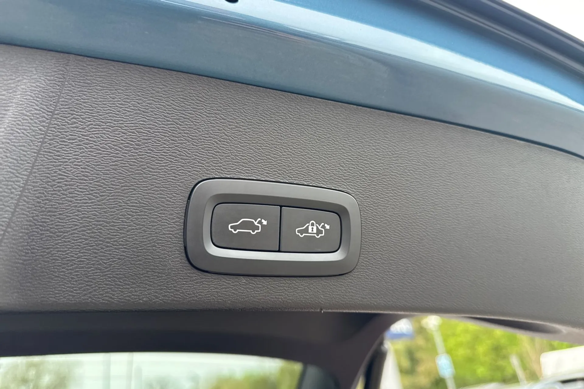 Volvo XC40 thumbnail image number 20