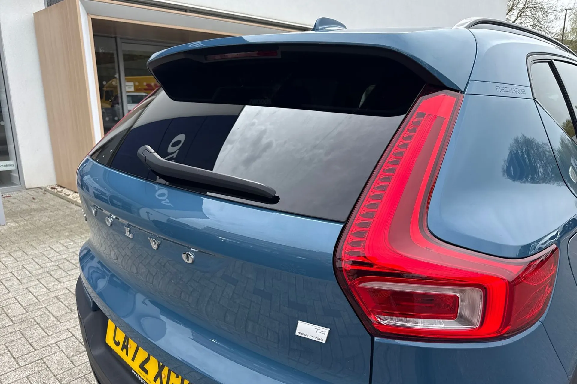 Volvo XC40 thumbnail image number 15