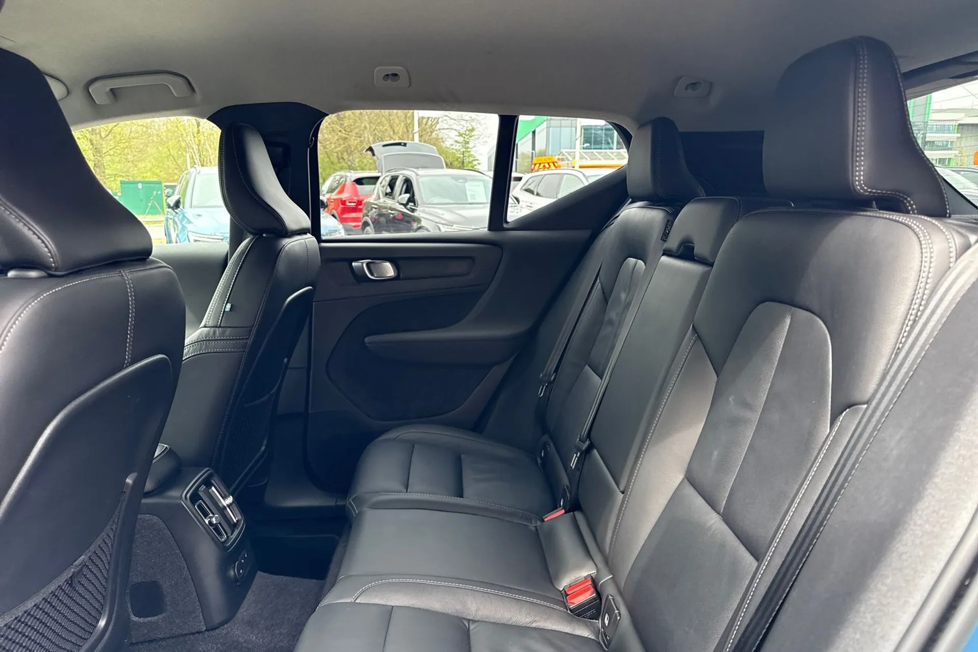 Volvo XC40 thumbnail image number 29