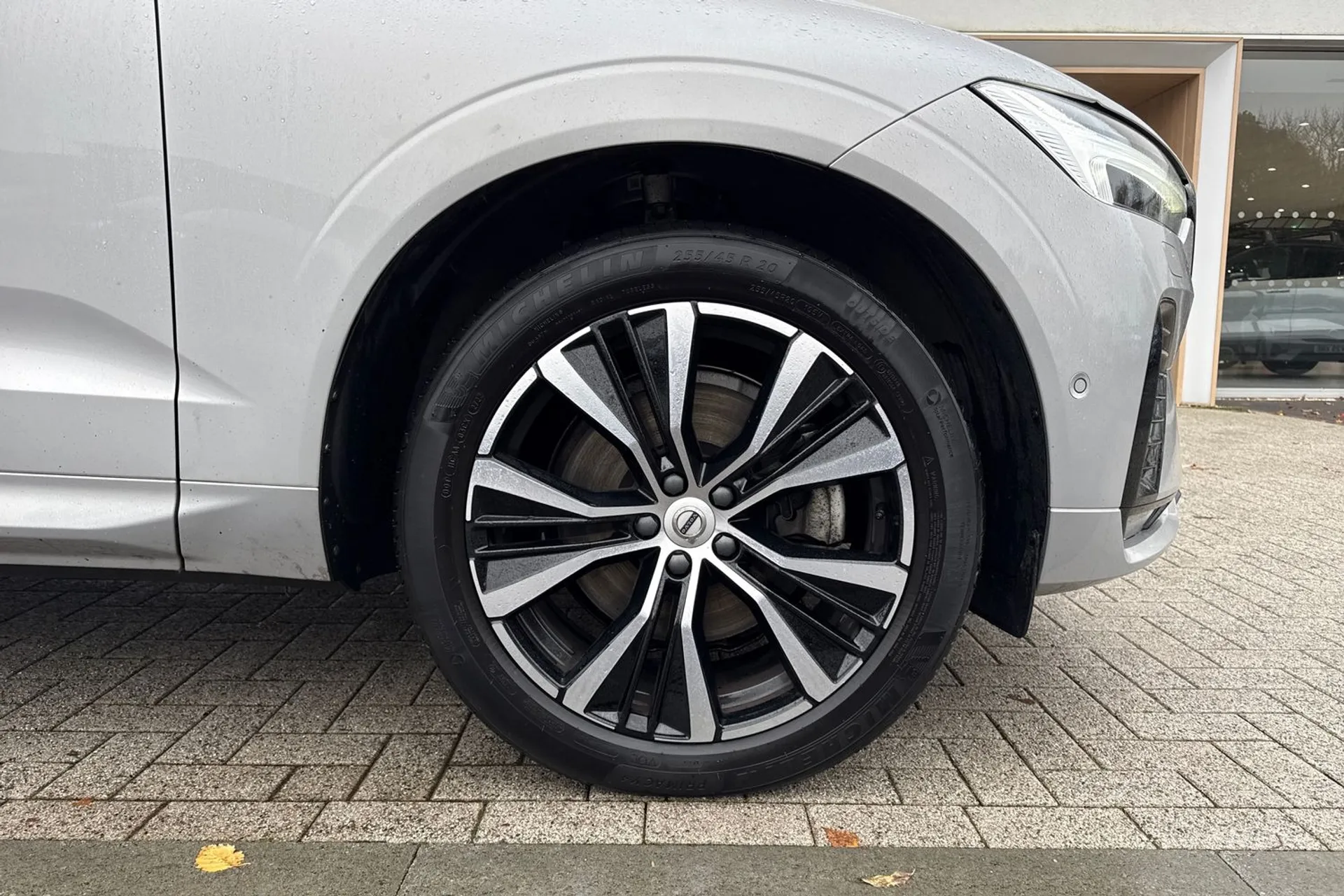 Volvo XC60 thumbnail image number 14