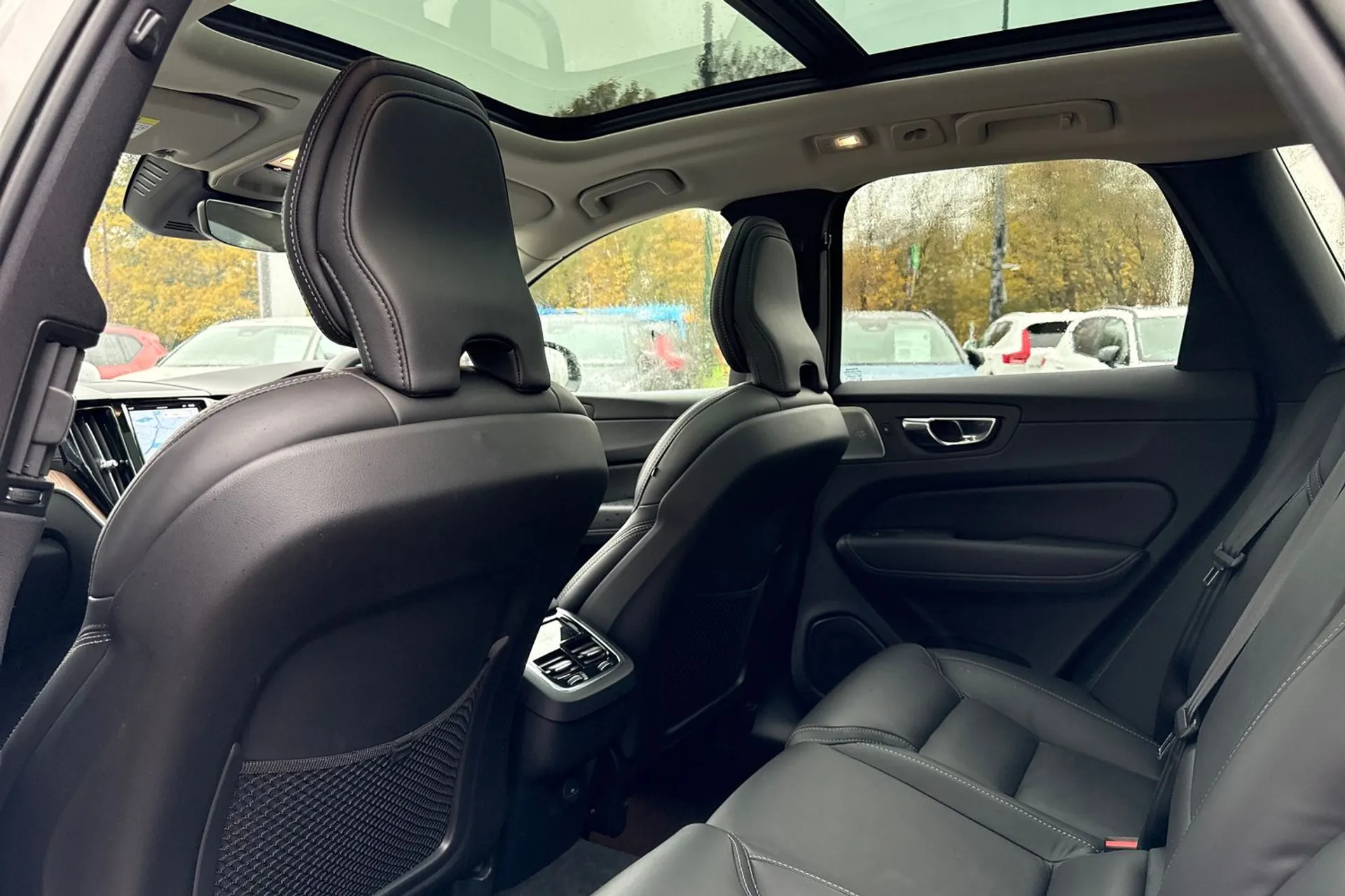 Volvo XC60 thumbnail image number 31