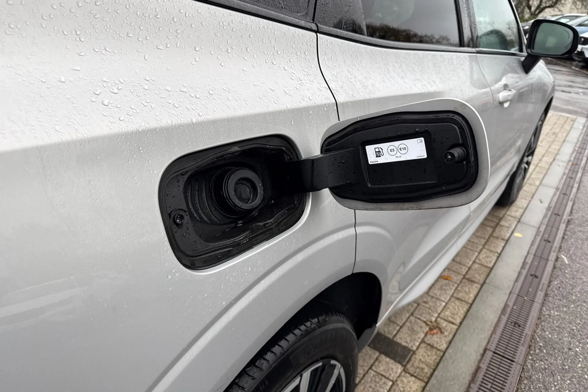 Volvo XC60 thumbnail image number 19