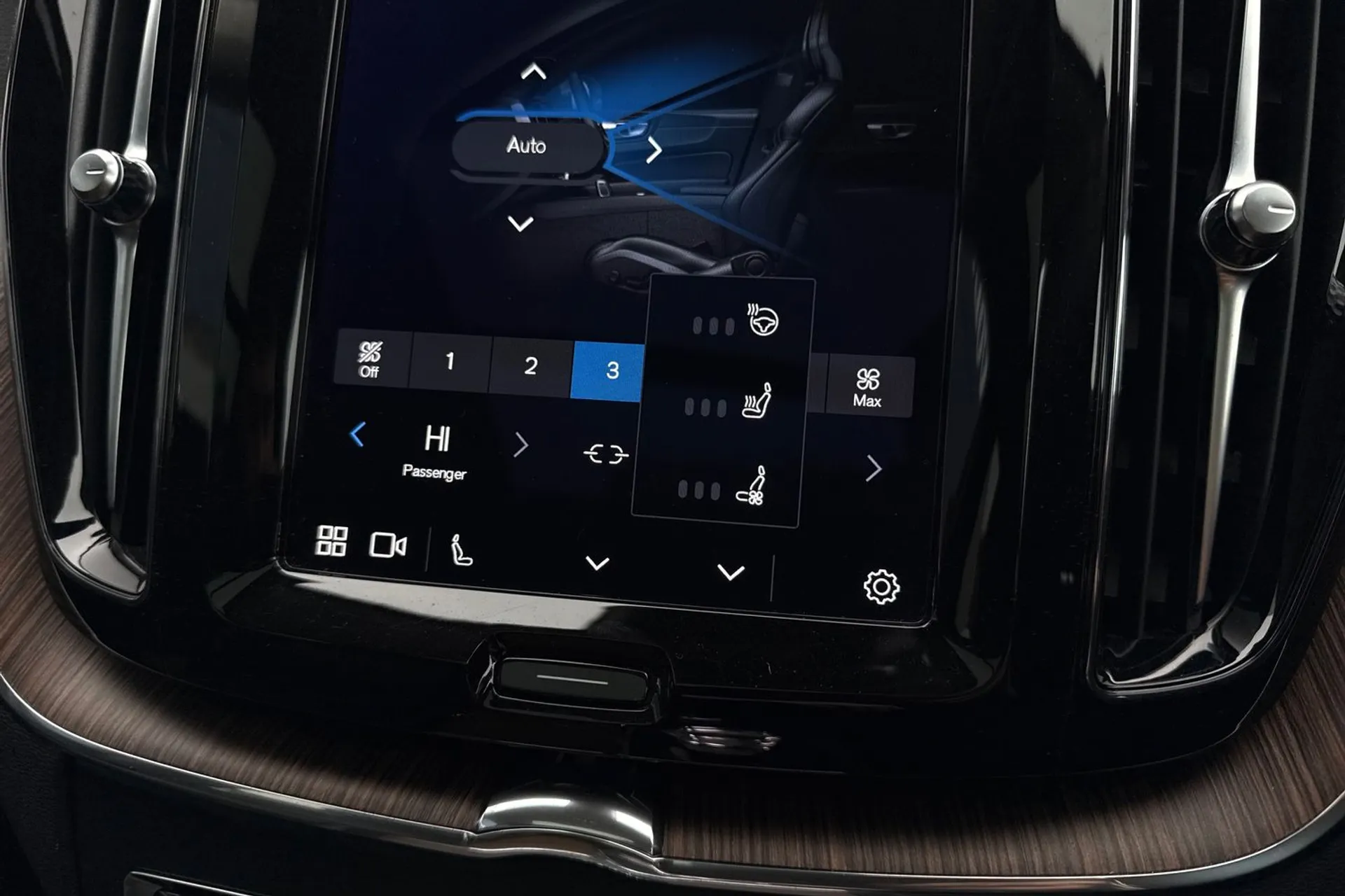 Volvo XC60 thumbnail image number 41