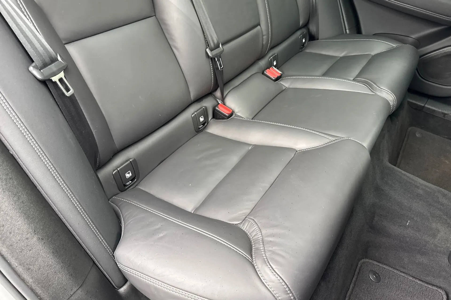 Volvo XC60 thumbnail image number 25