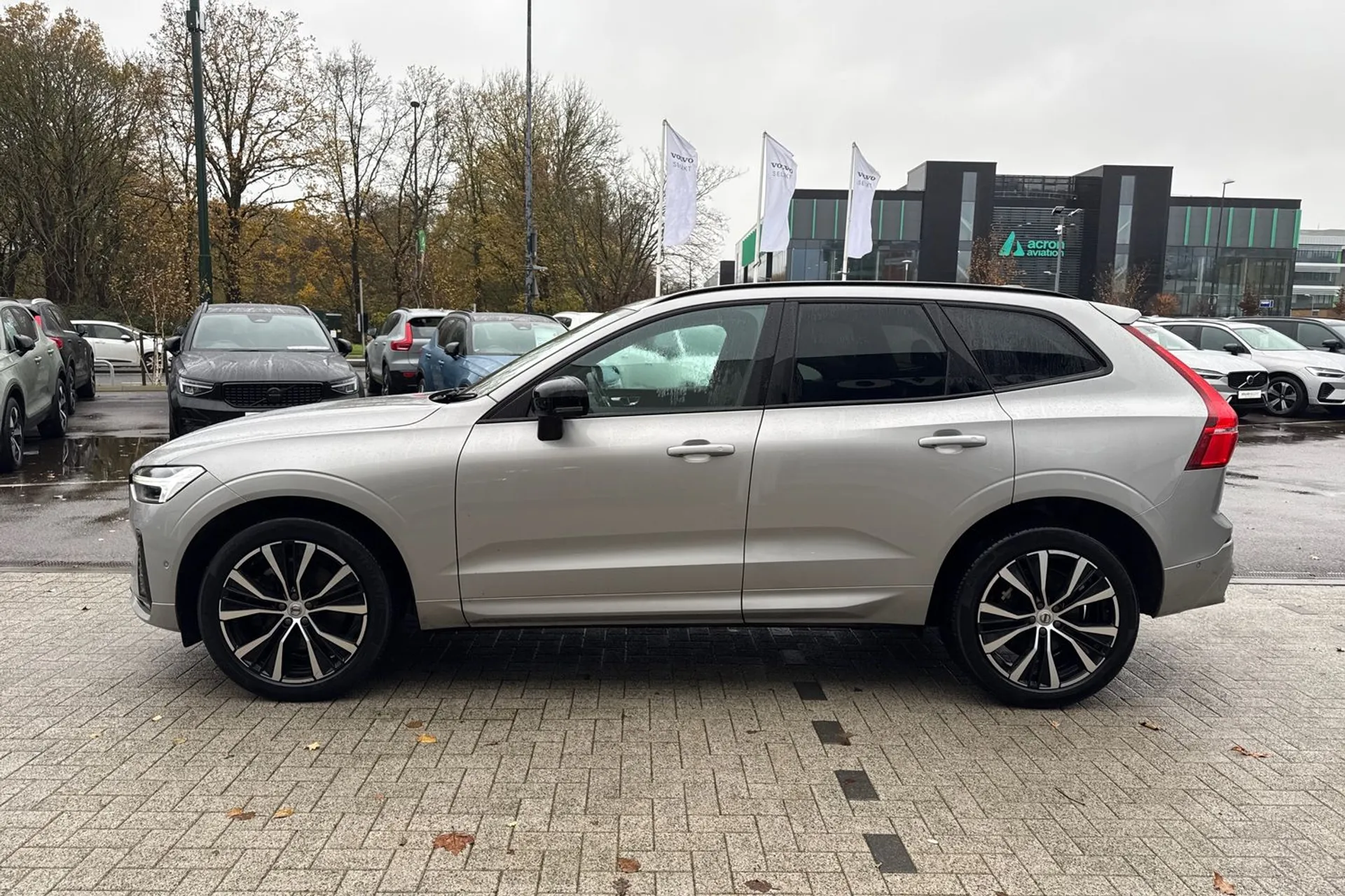 Volvo XC60 thumbnail image number 11