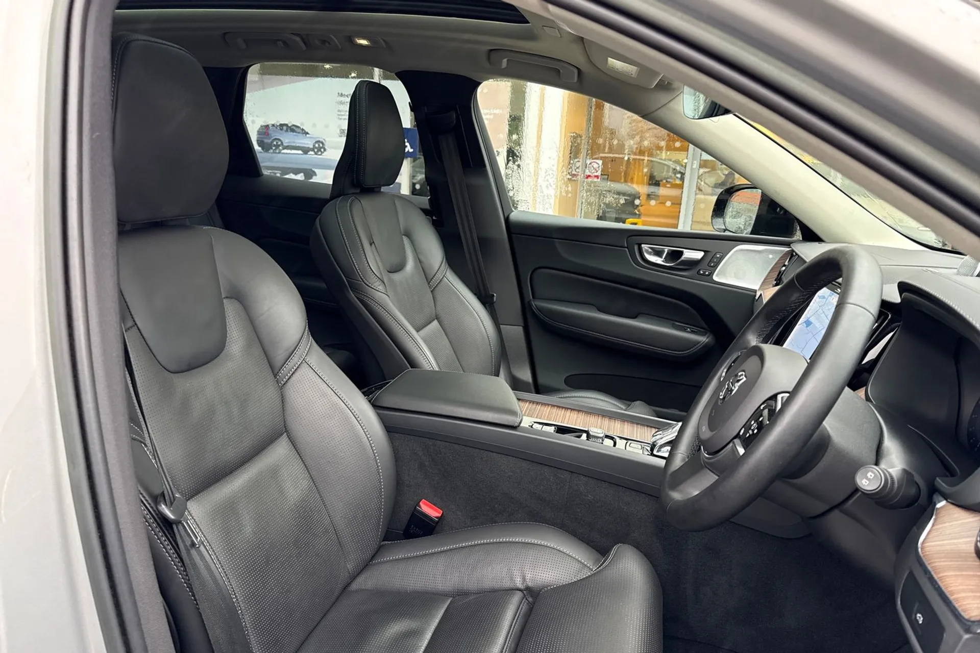 Volvo XC60 thumbnail image number 26