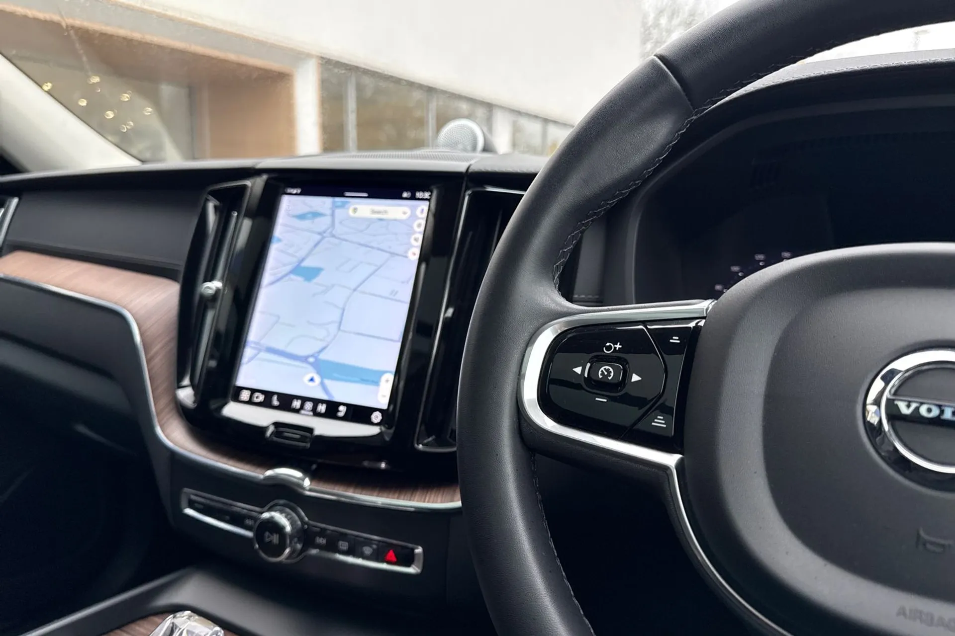 Volvo XC60 thumbnail image number 37