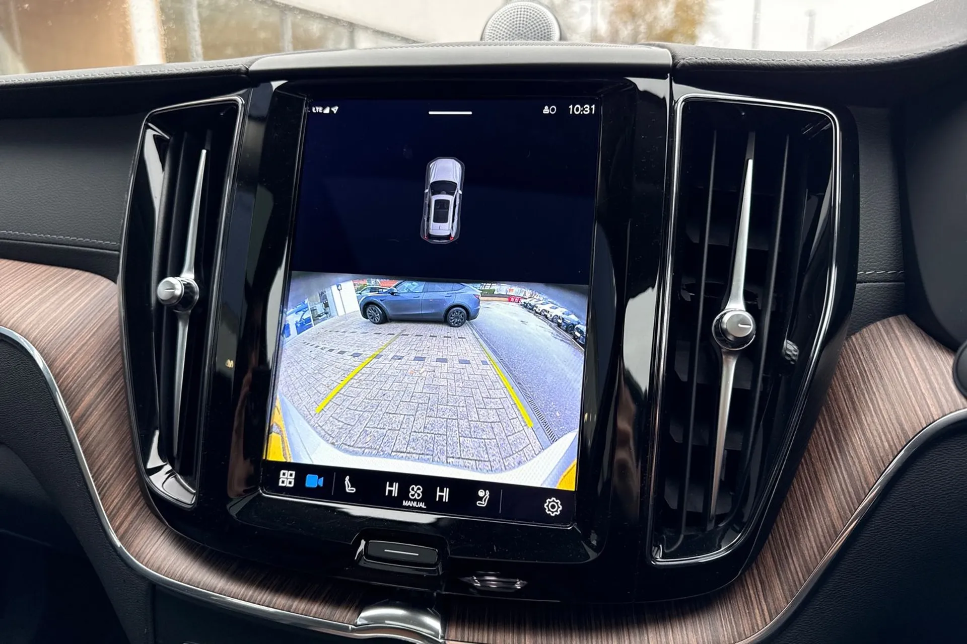 Volvo XC60 thumbnail image number 39