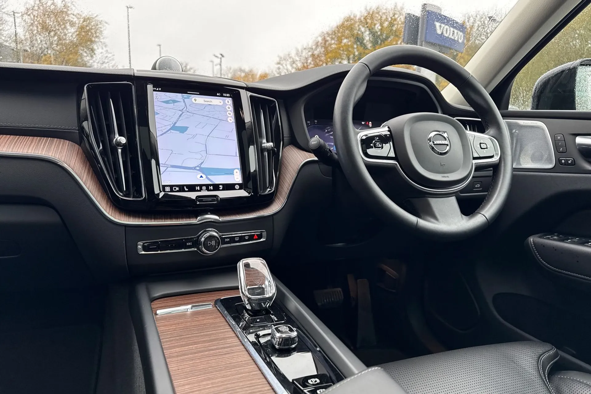 Volvo XC60 thumbnail image number 36