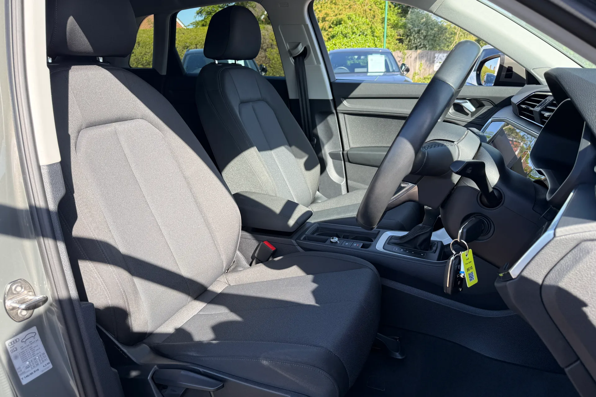 Audi Q3 thumbnail image number 28
