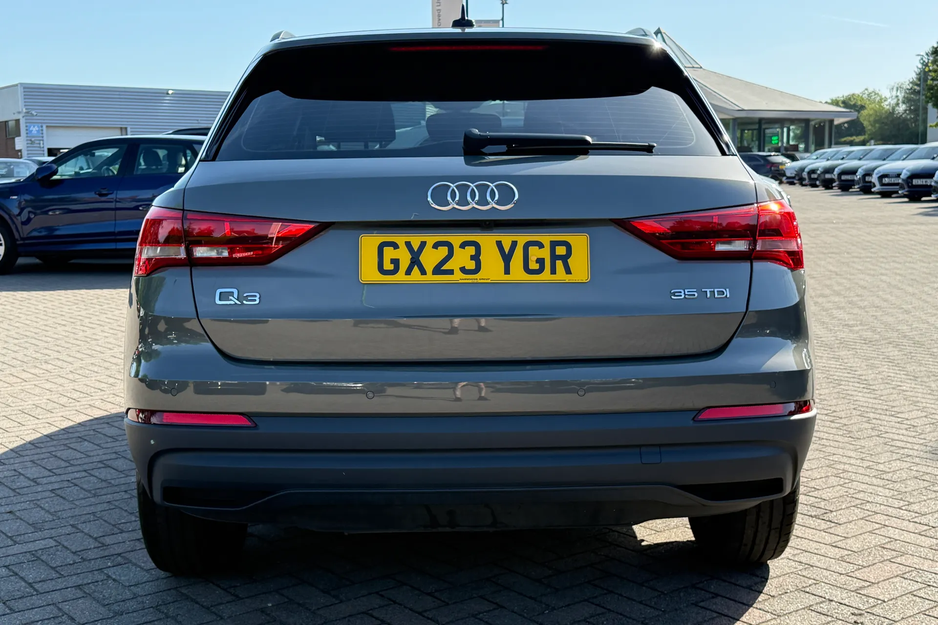 Audi Q3 thumbnail image number 34