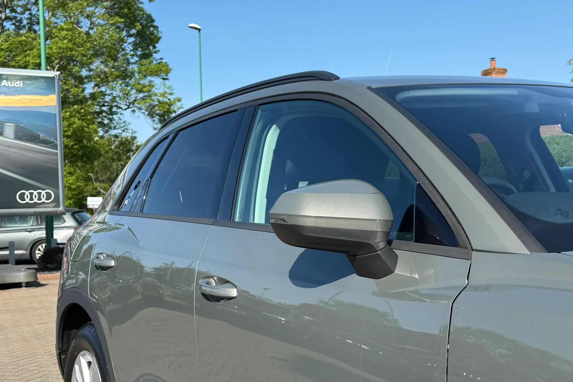 Audi Q3 thumbnail image number 48