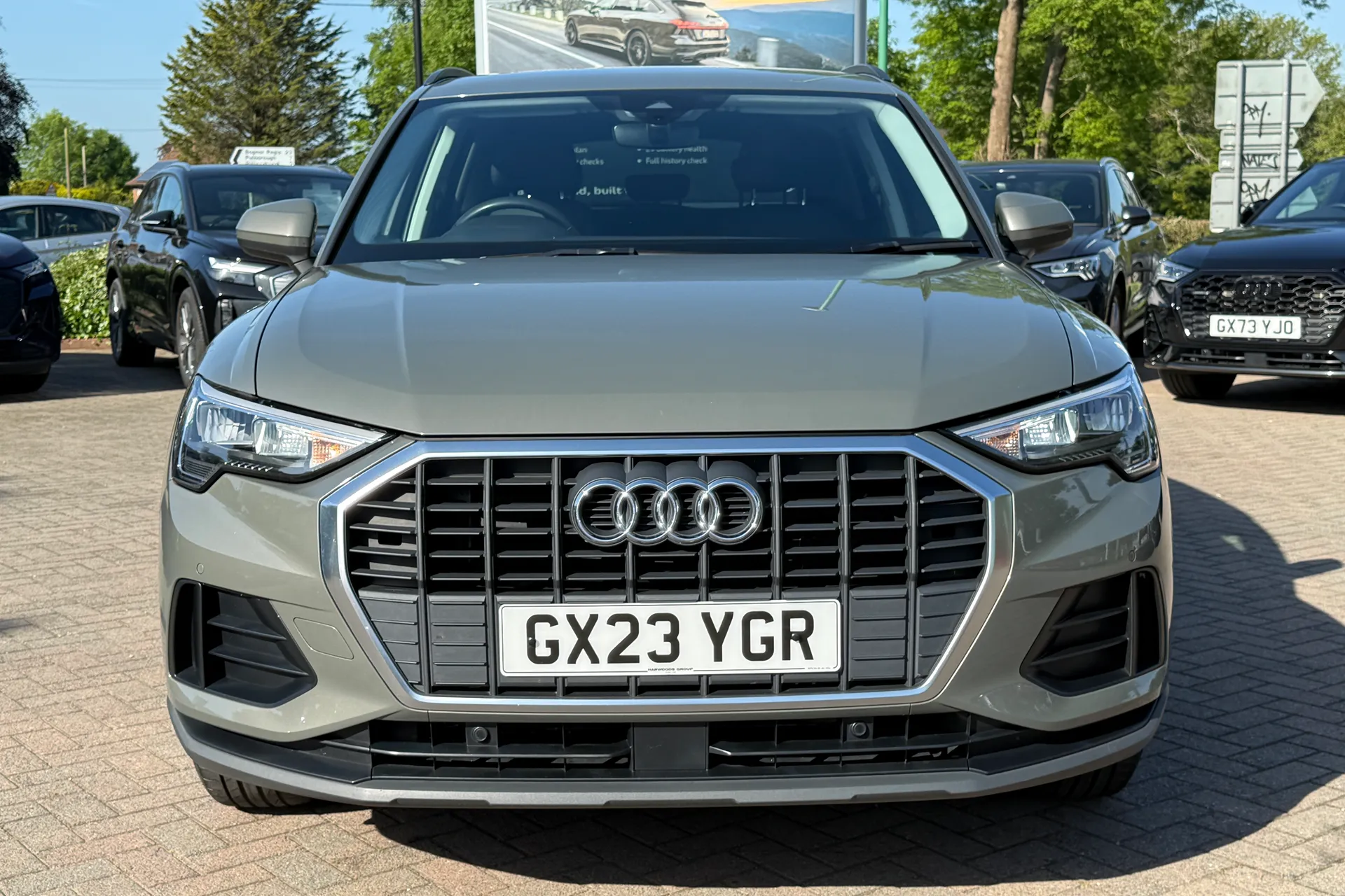 Audi Q3 thumbnail image number 26