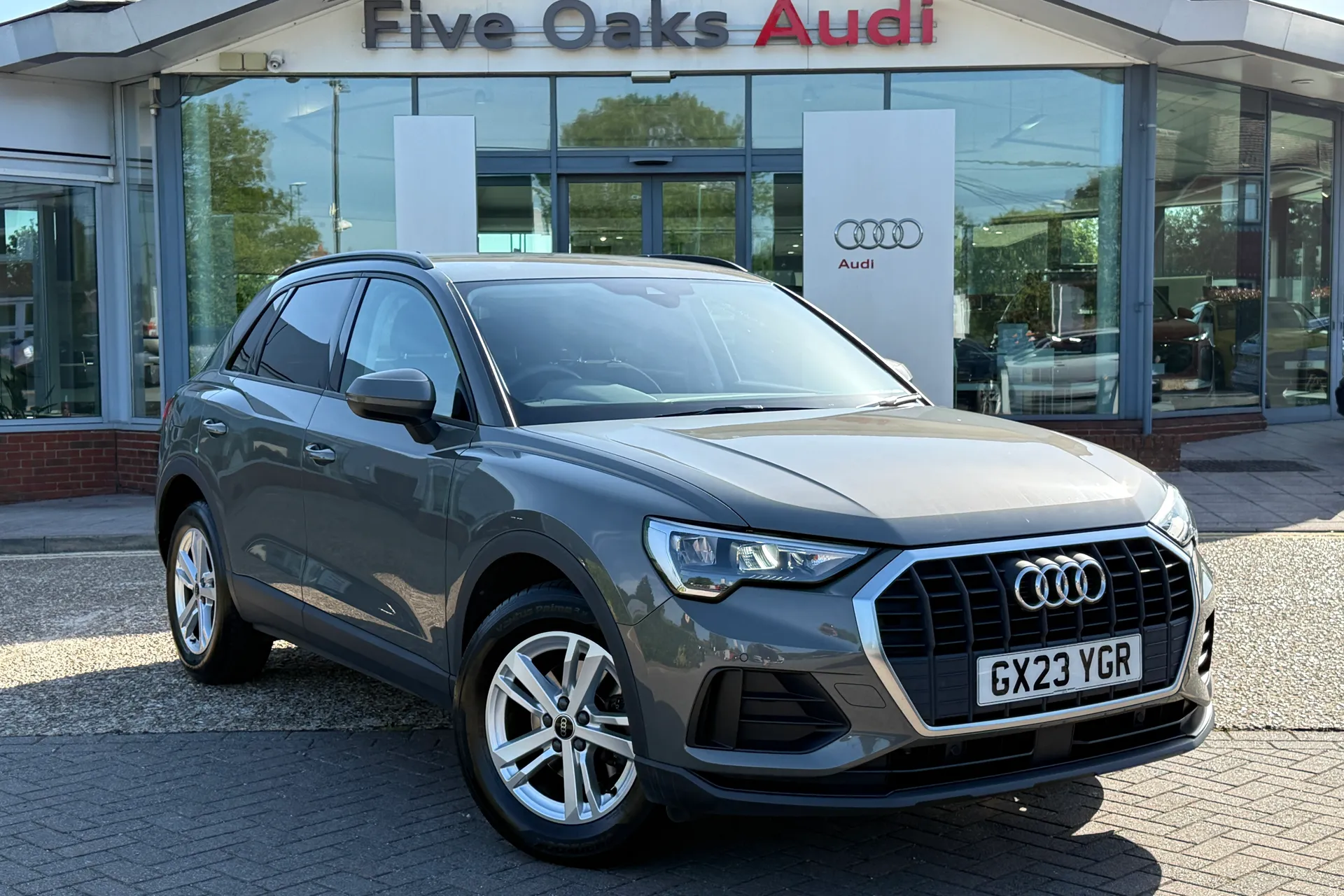 Audi Q3 focused image