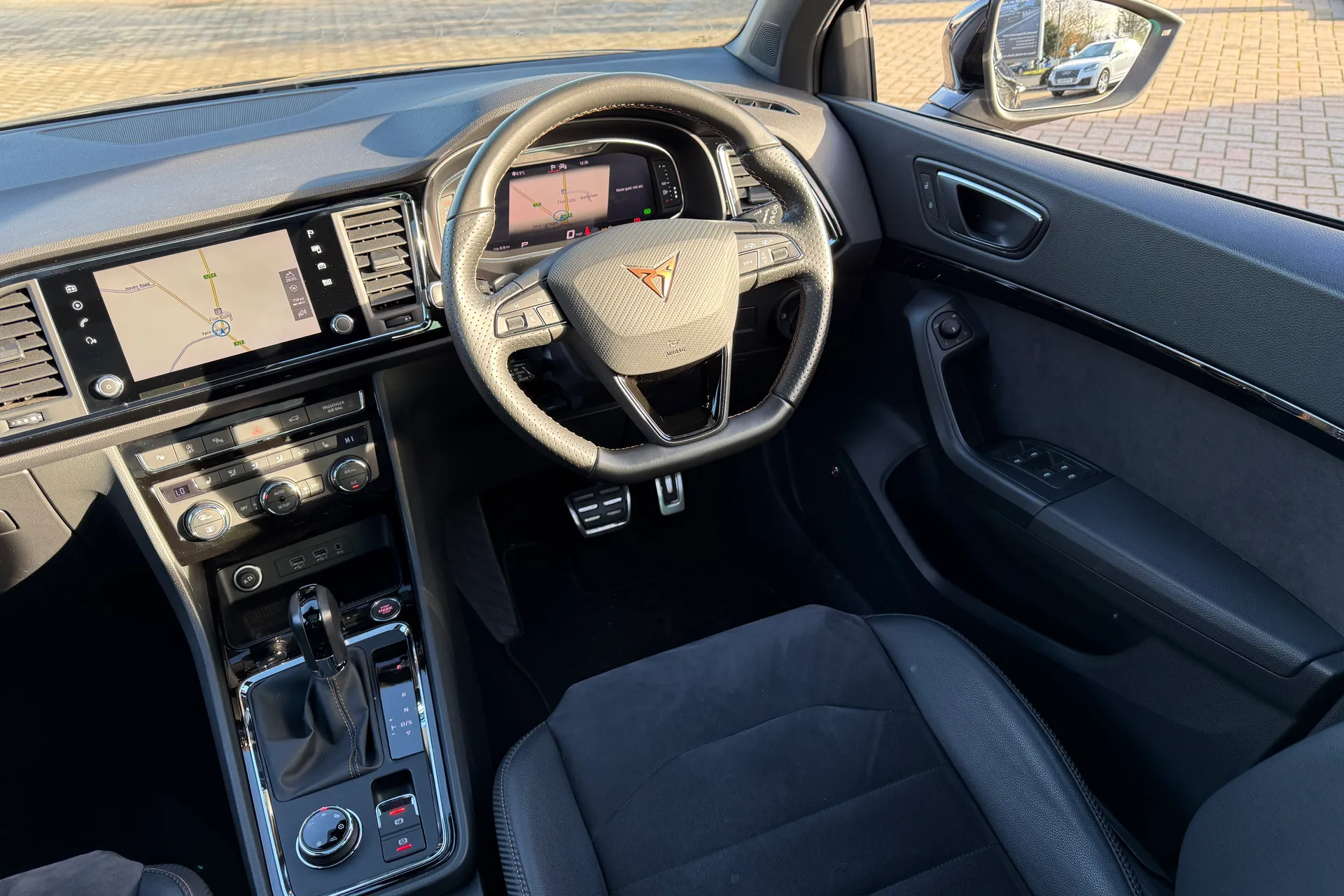 SEAT CUPRA ATECA thumbnail image number 45