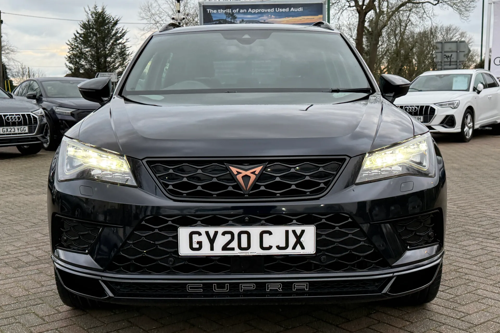 SEAT CUPRA ATECA thumbnail image number 24