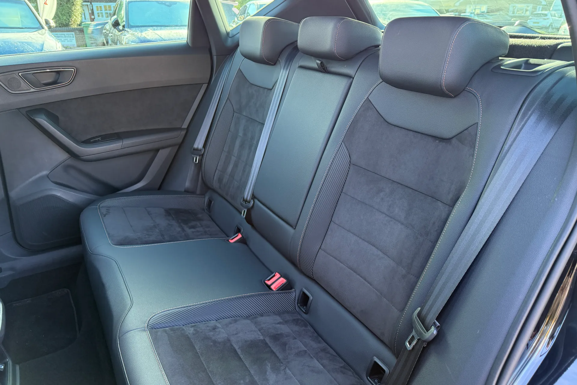 SEAT CUPRA ATECA thumbnail image number 46