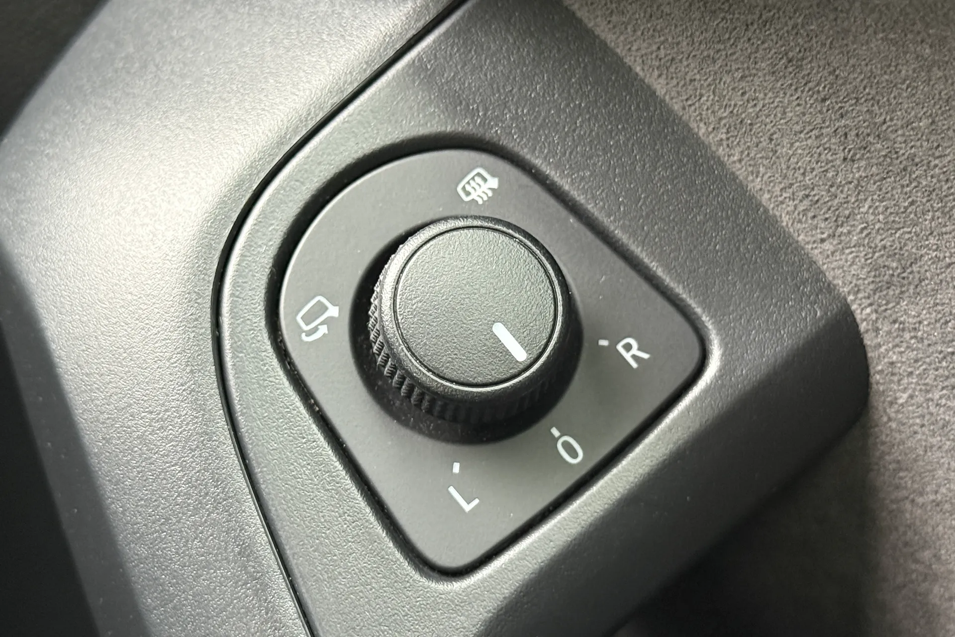 SEAT CUPRA ATECA thumbnail image number 18