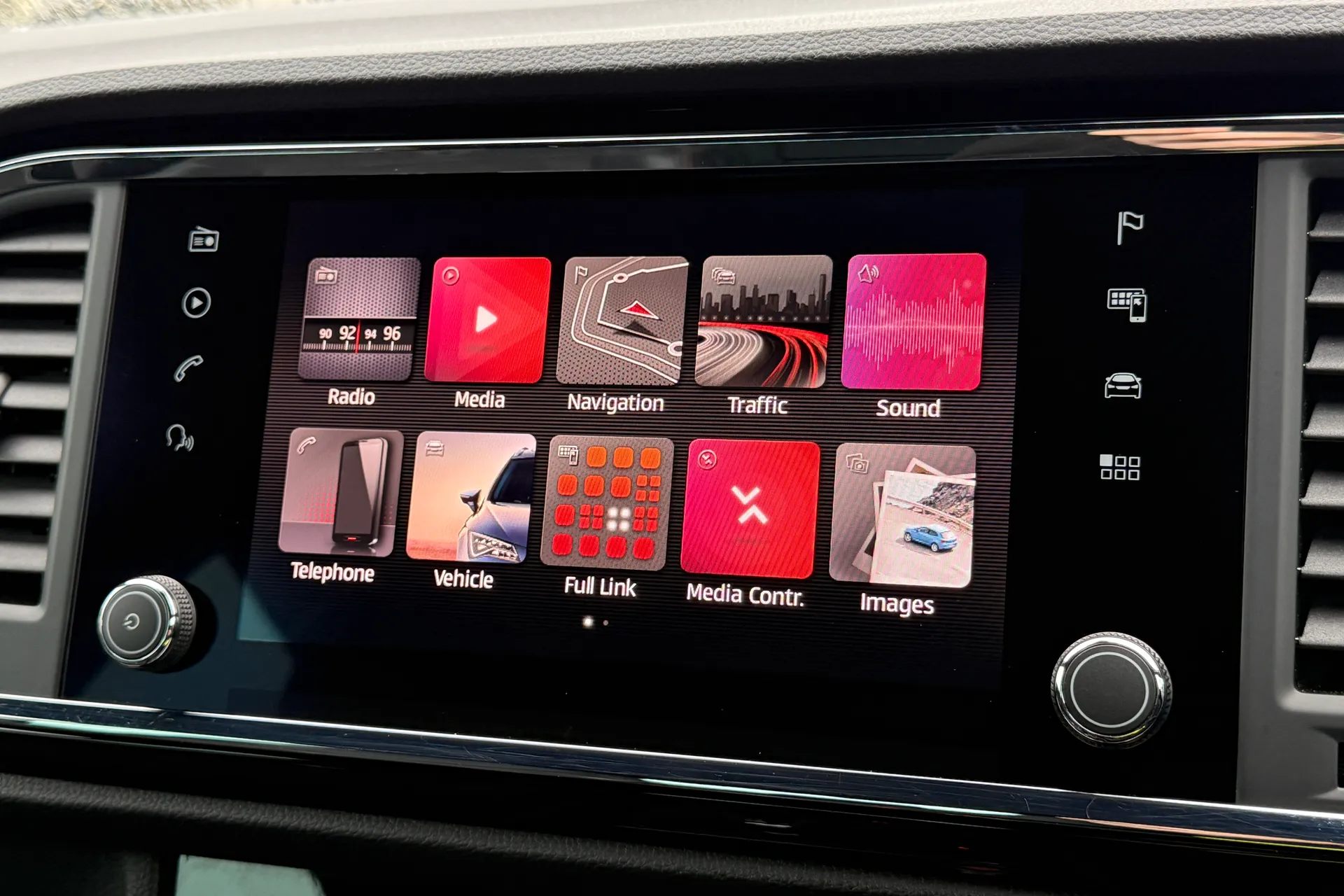 SEAT CUPRA ATECA thumbnail image number 11