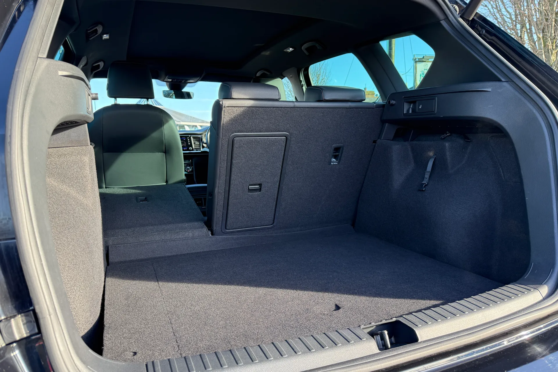 SEAT CUPRA ATECA thumbnail image number 39