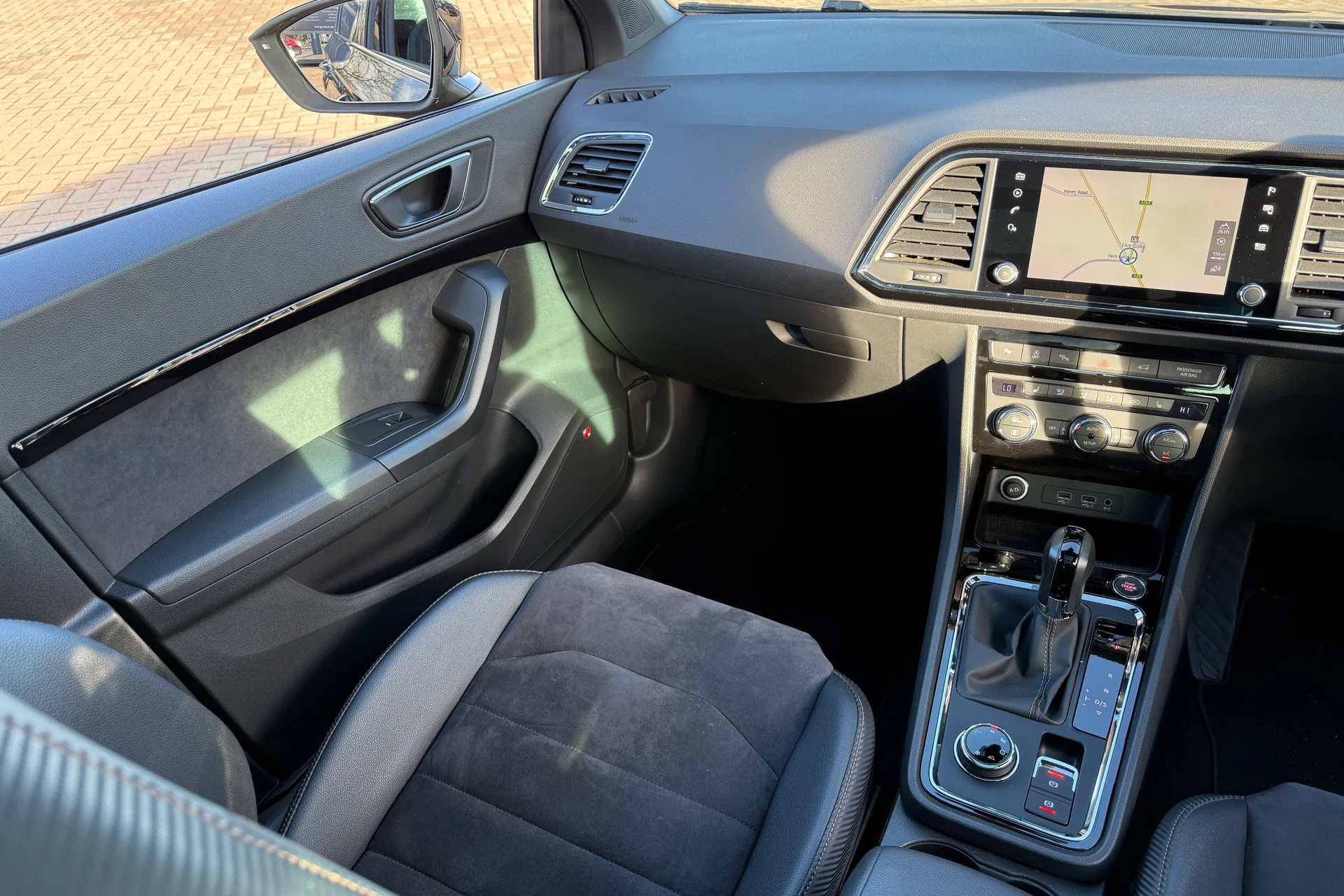 SEAT CUPRA ATECA thumbnail image number 42