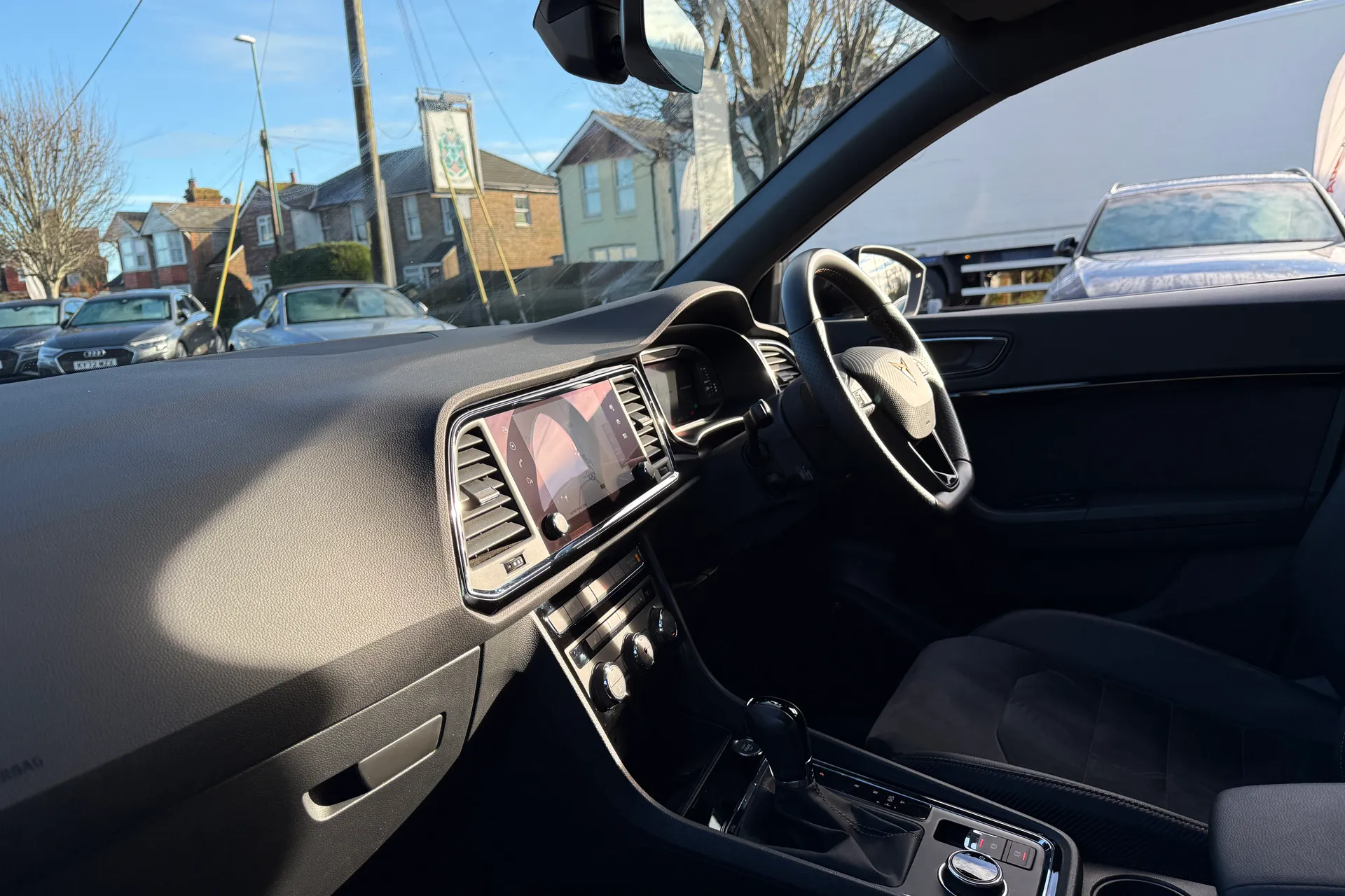 SEAT CUPRA ATECA thumbnail image number 28