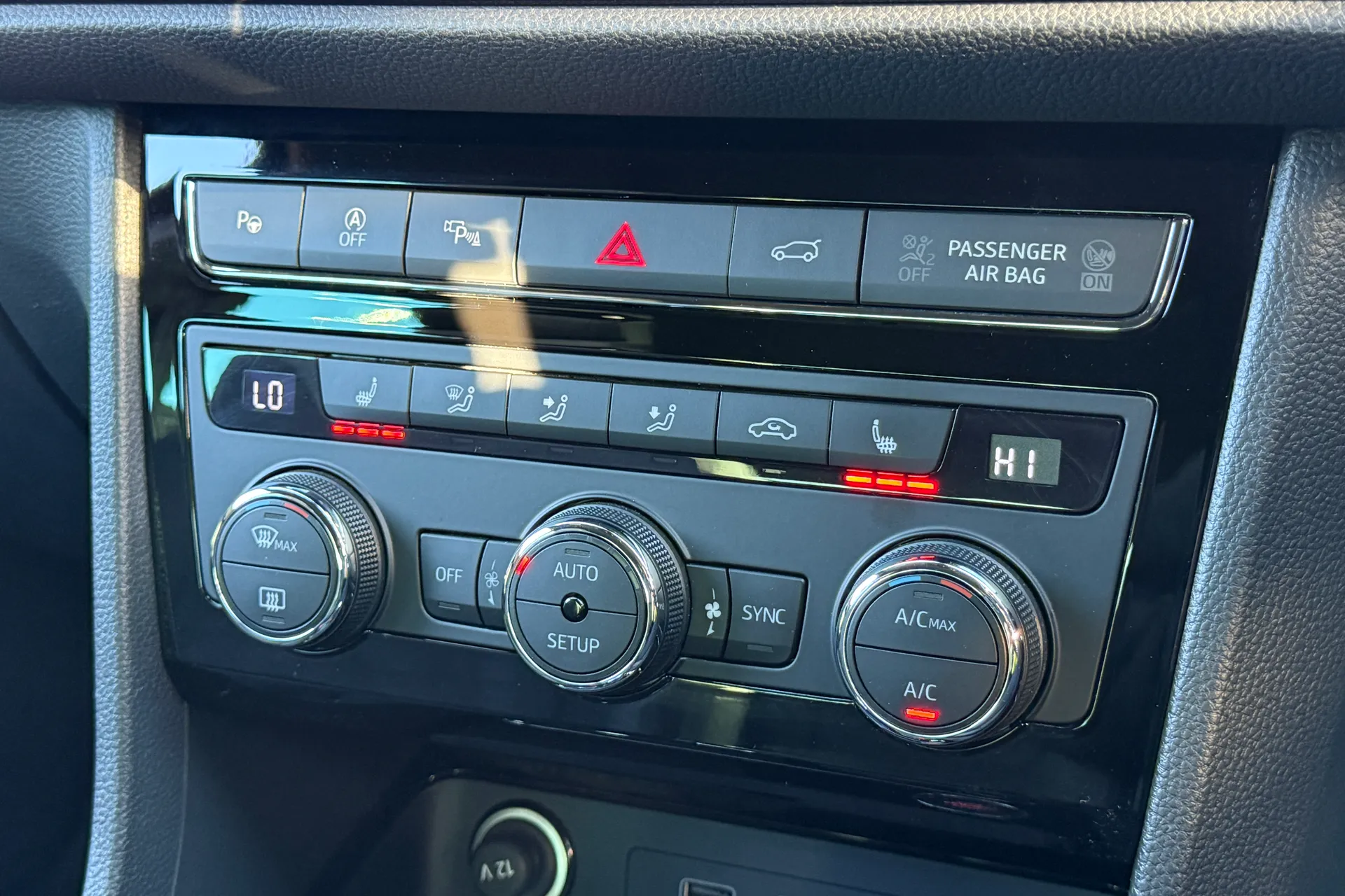 SEAT CUPRA ATECA thumbnail image number 13