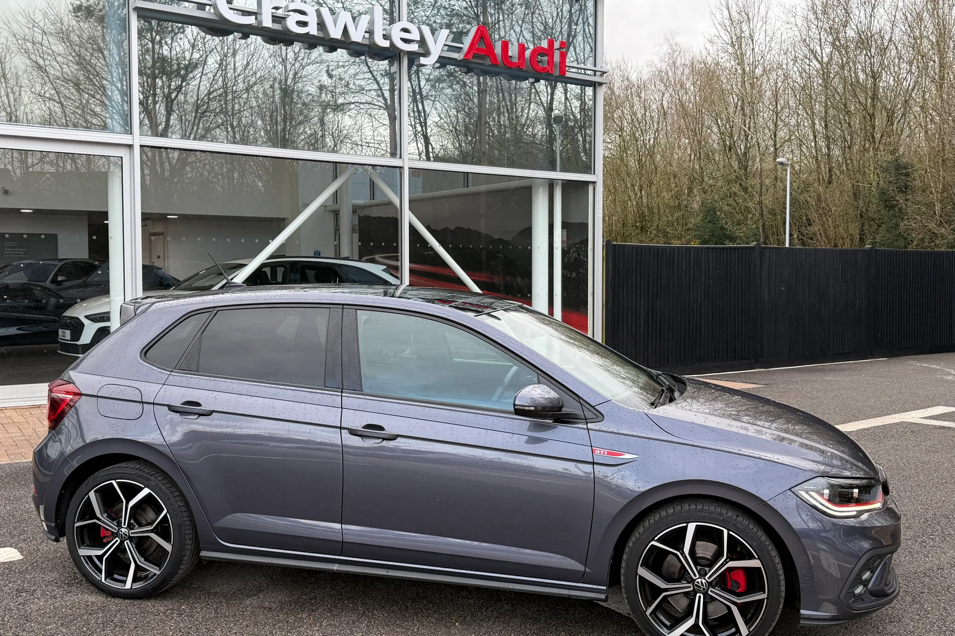 VOLKSWAGEN POLO thumbnail image number 2