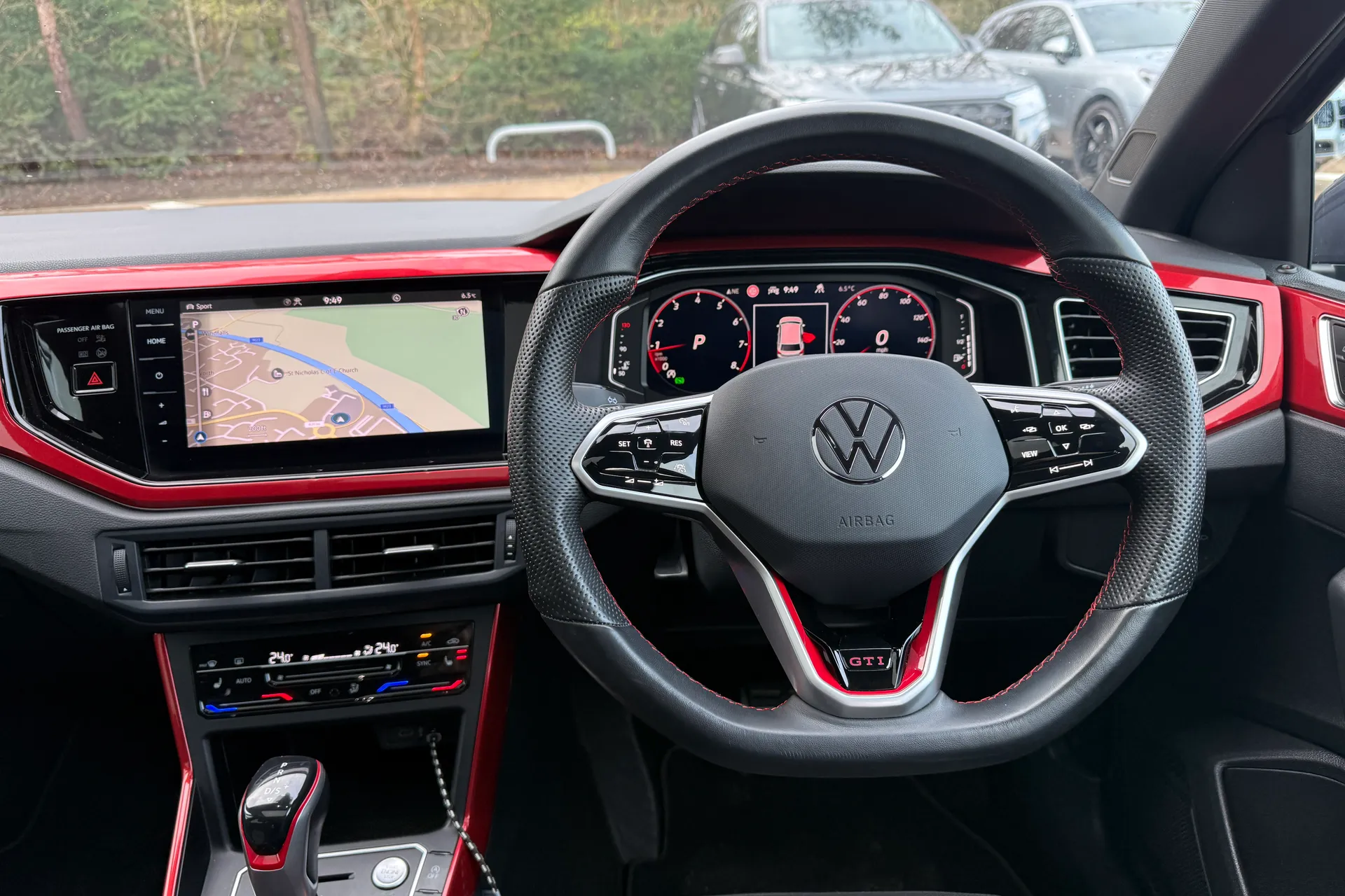 VOLKSWAGEN POLO thumbnail image number 33