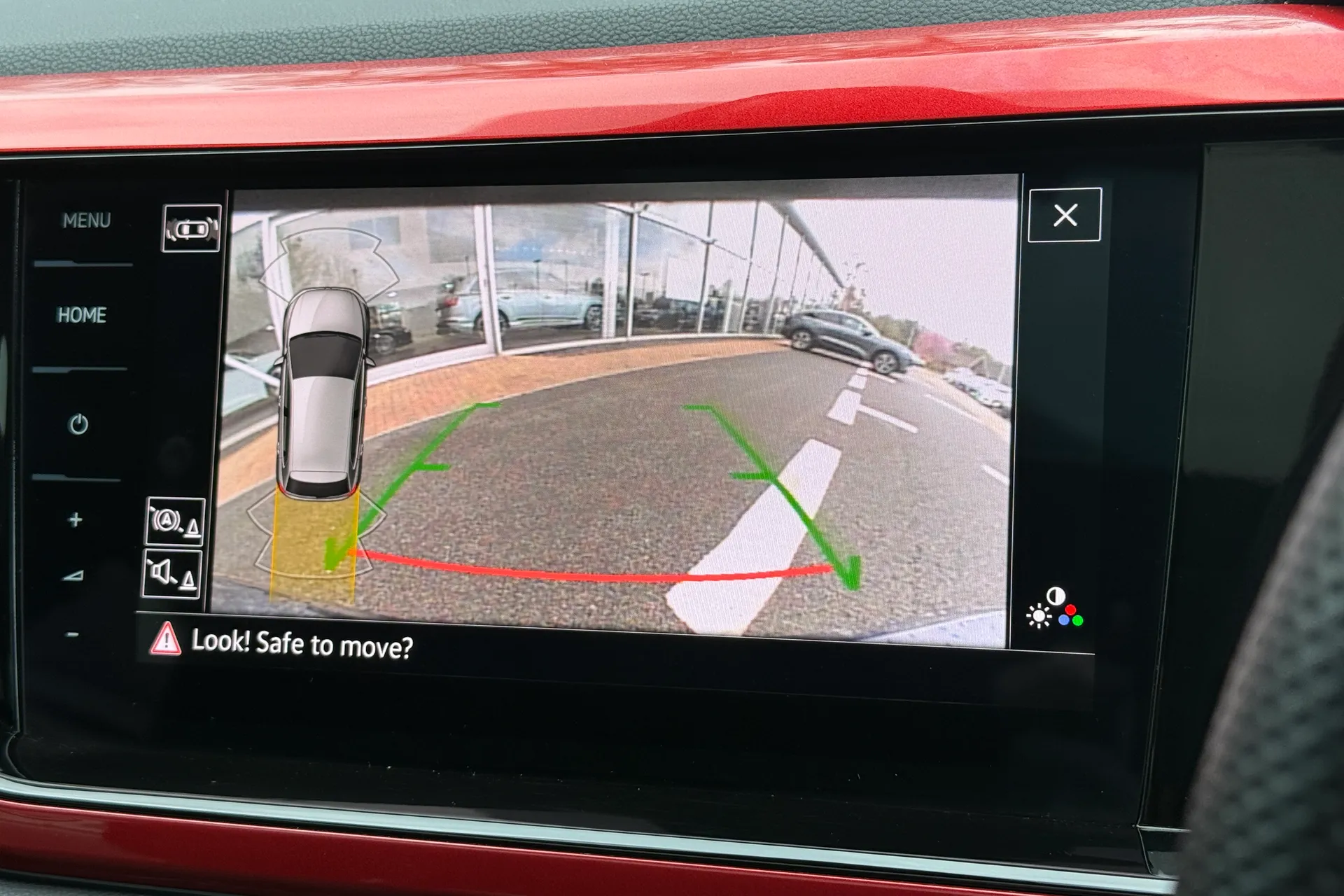 VOLKSWAGEN POLO thumbnail image number 4