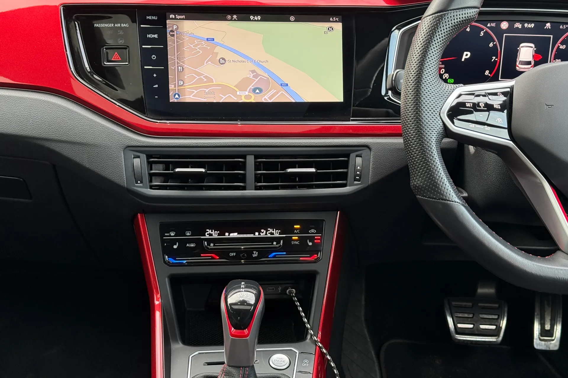 VOLKSWAGEN POLO thumbnail image number 32