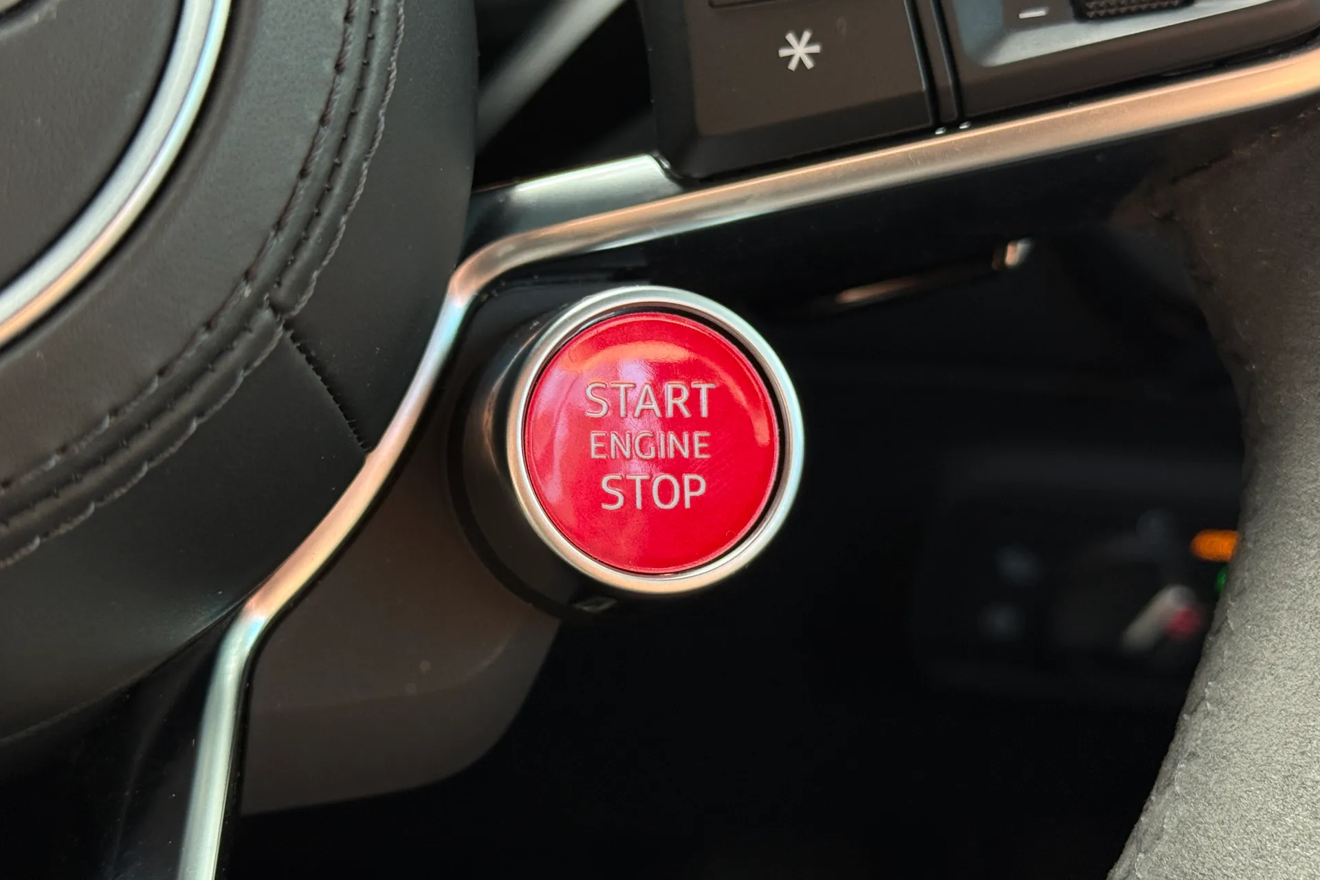 Audi TT thumbnail image number 8