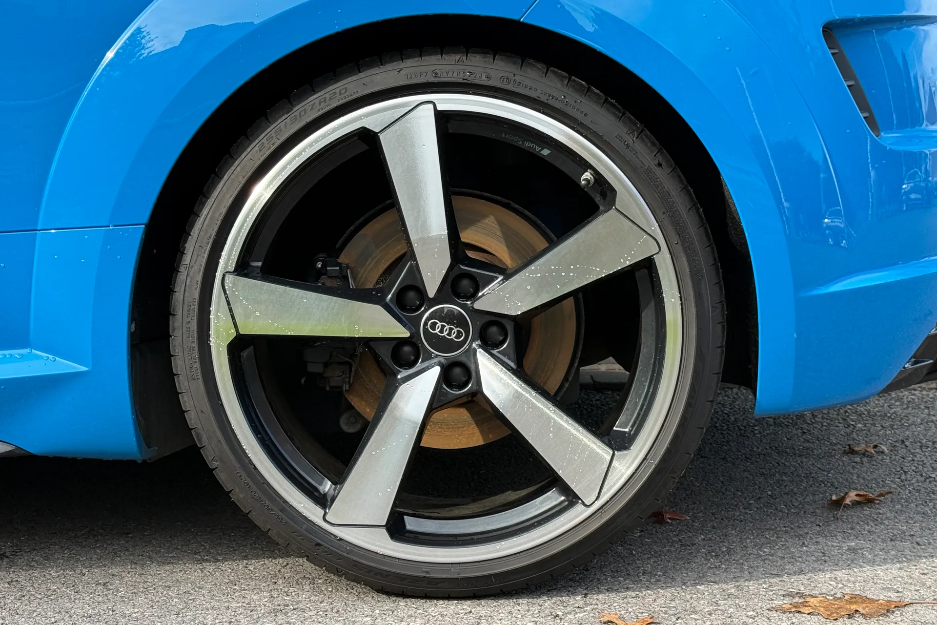 Audi TT thumbnail image number 45