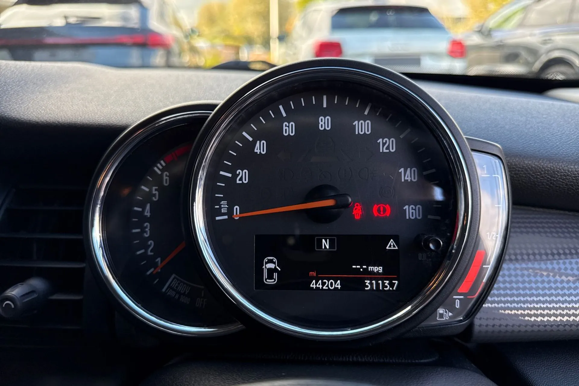 MINI HATCHBACK thumbnail image number 45