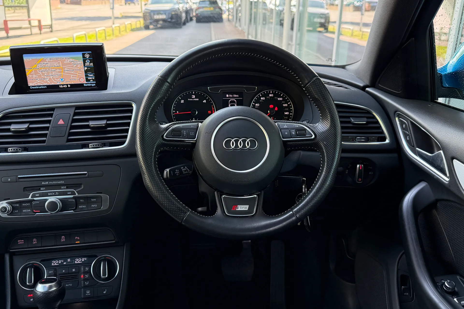 Audi Q3 thumbnail image number 42