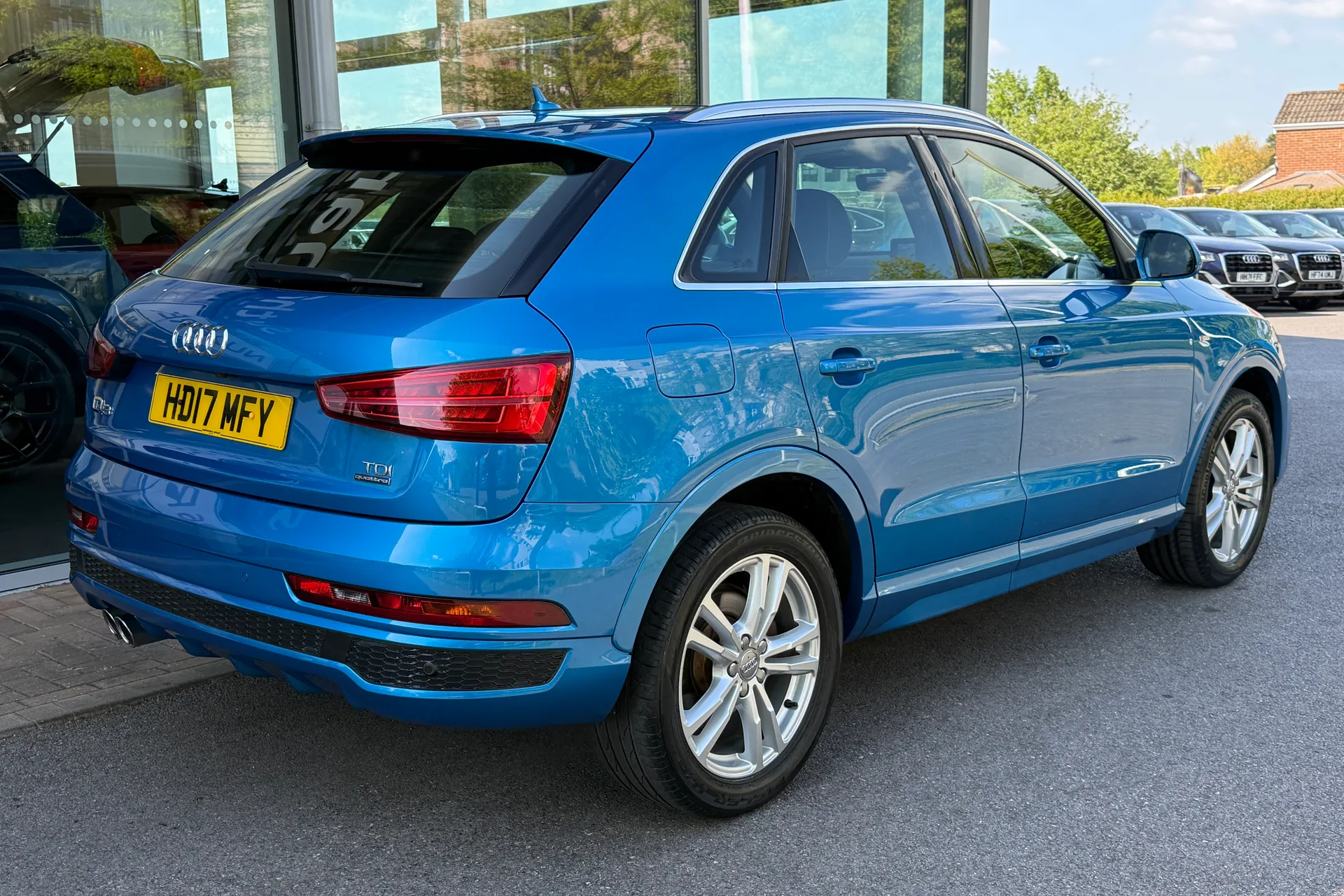 Audi Q3 thumbnail image number 60