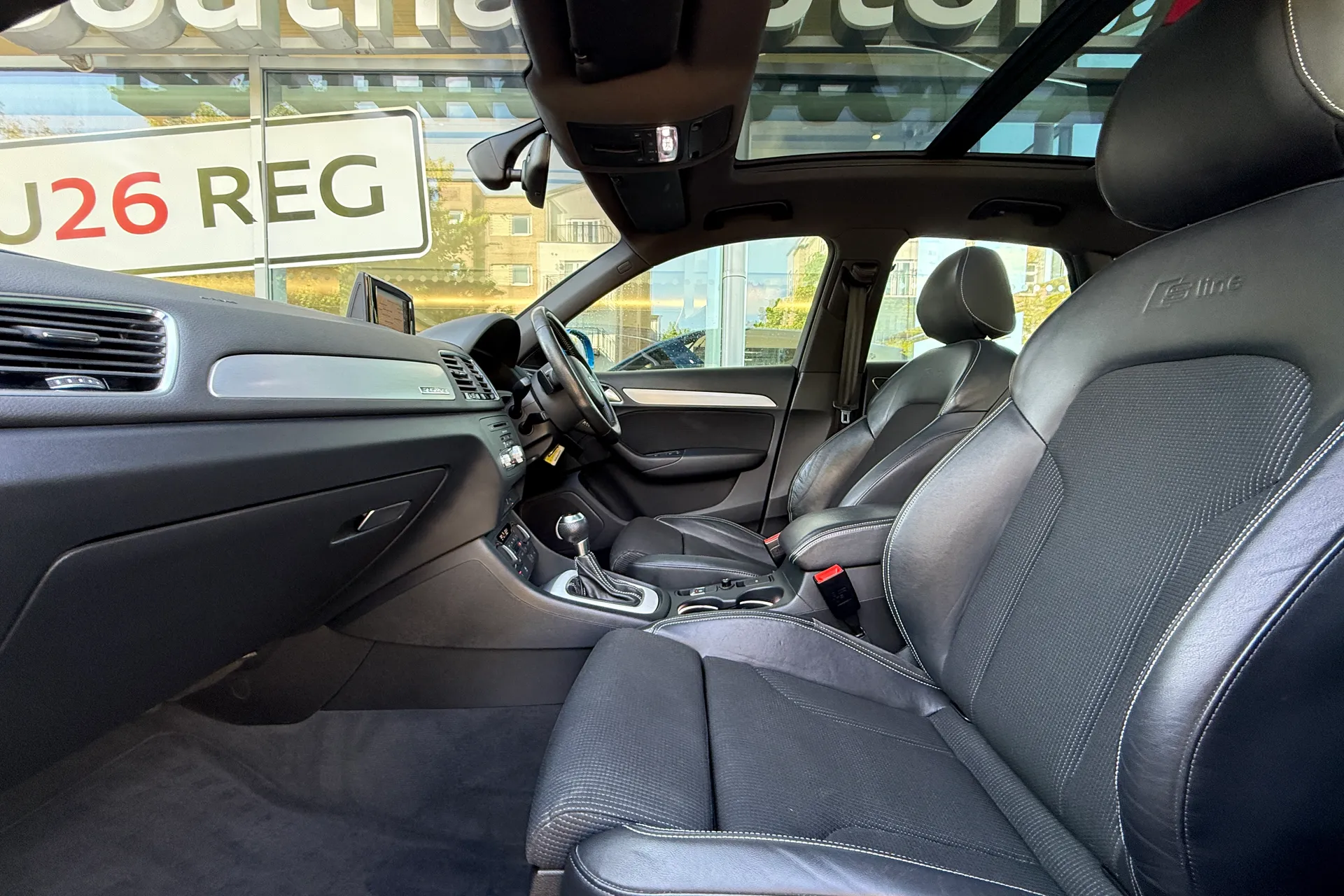 Audi Q3 thumbnail image number 53