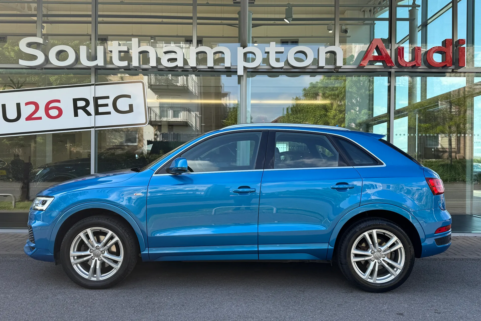 Audi Q3 thumbnail image number 50