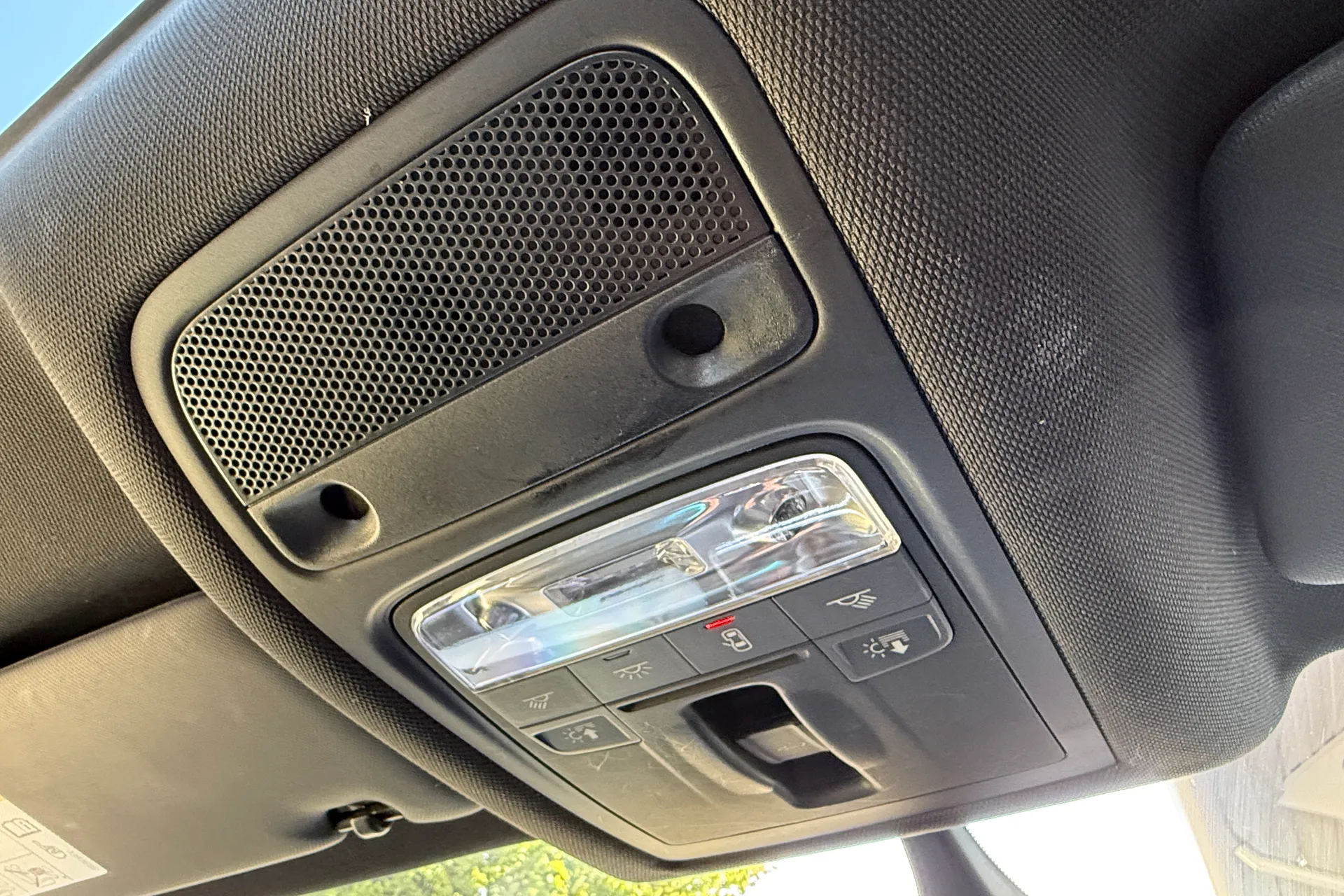 Audi Q3 thumbnail image number 31