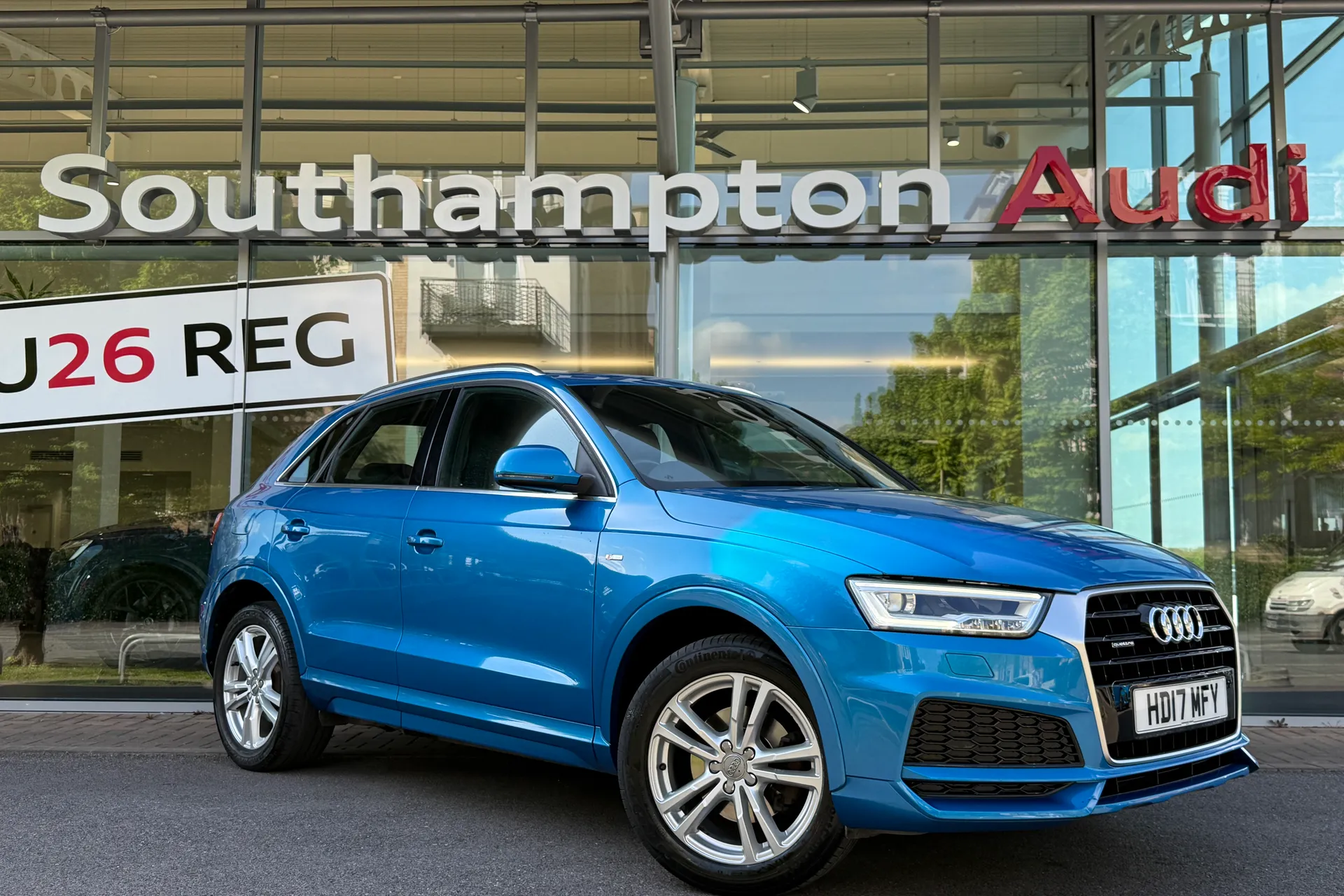 Audi Q3 focused image