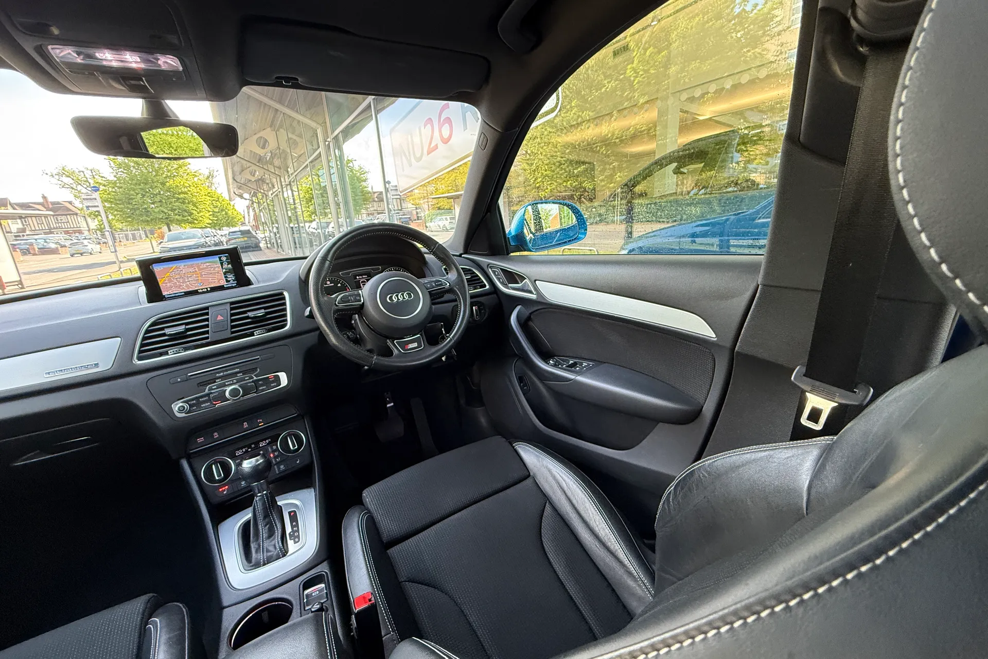 Audi Q3 thumbnail image number 43