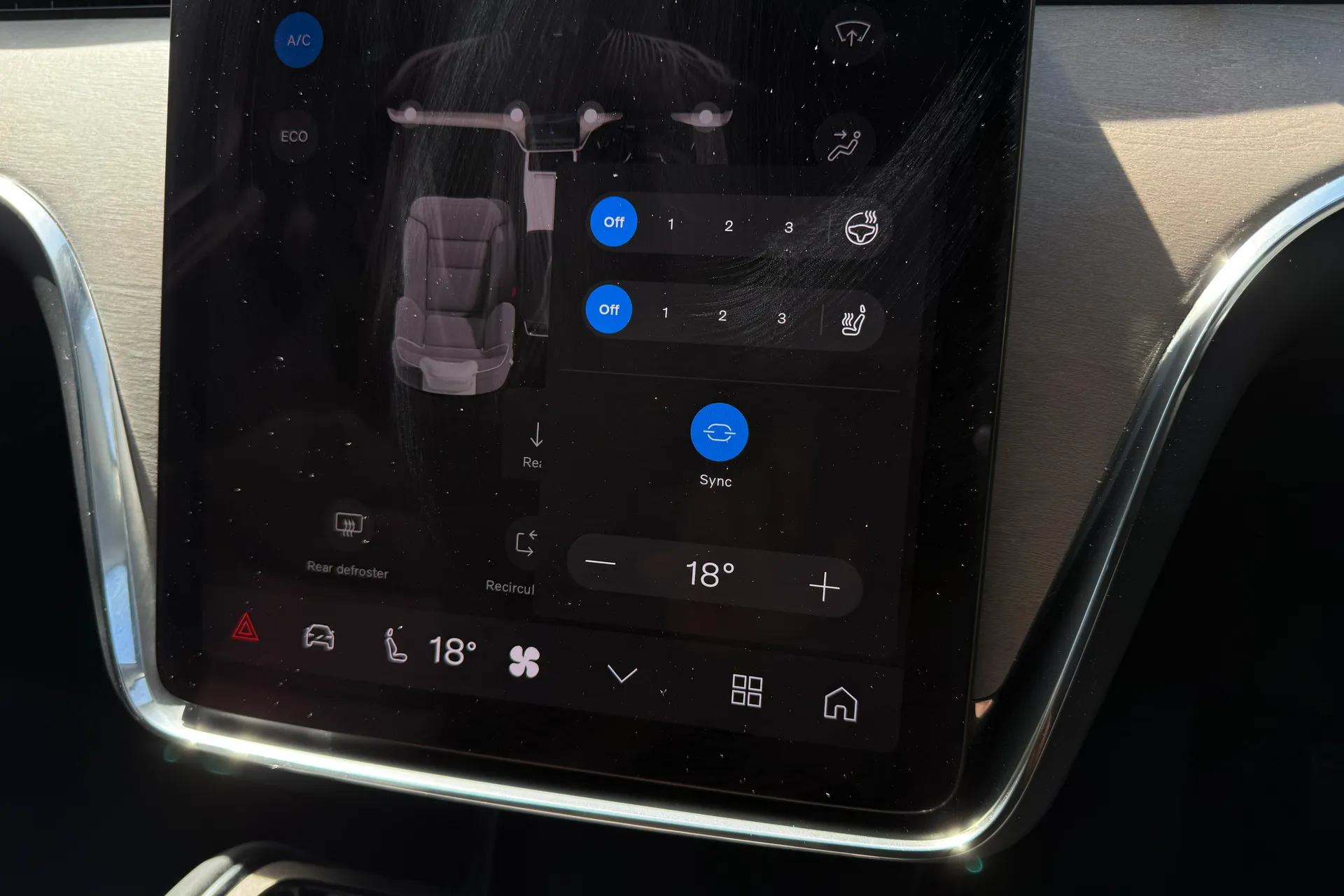 Volvo EX90 thumbnail image number 41