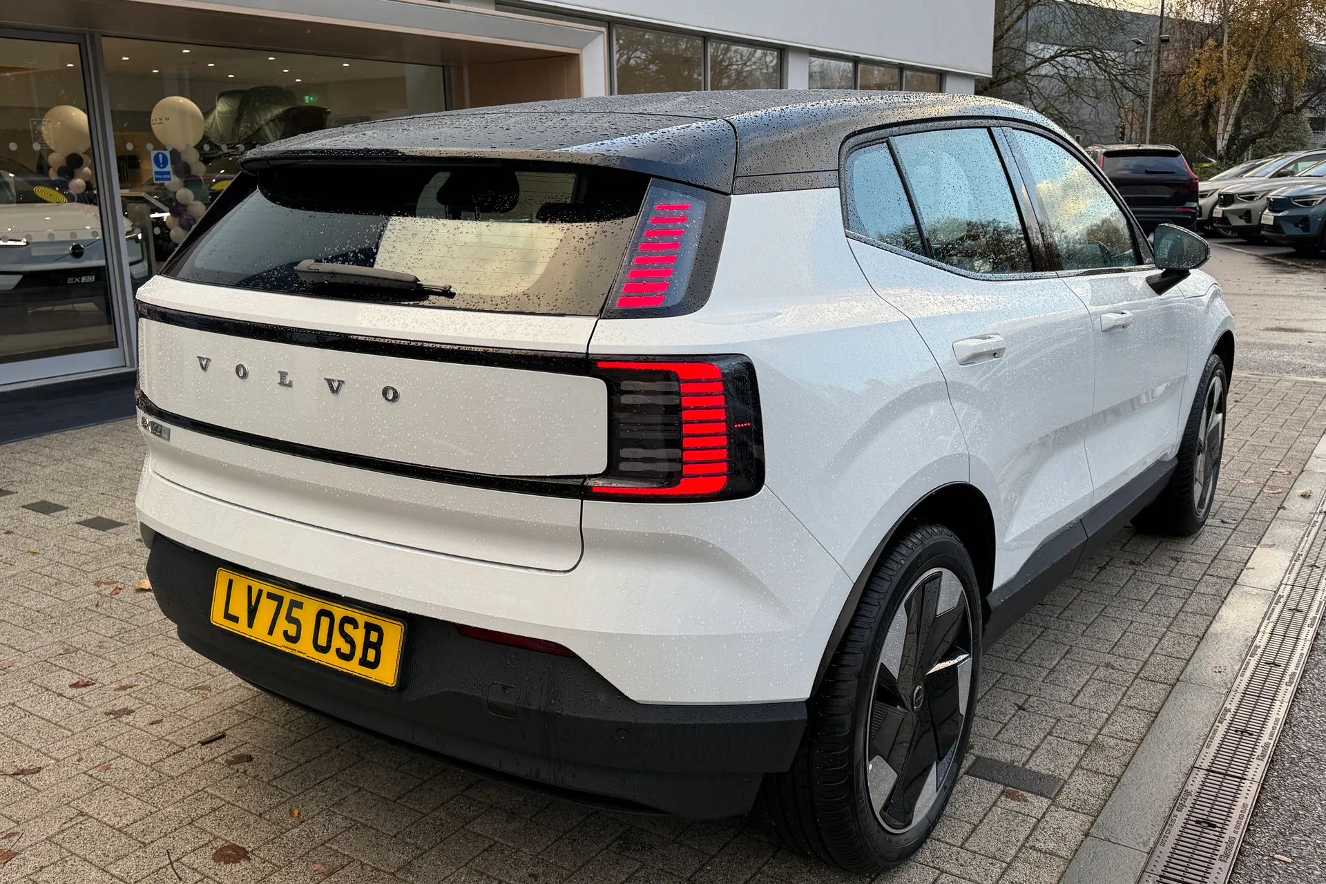 Volvo EX30 thumbnail image number 4