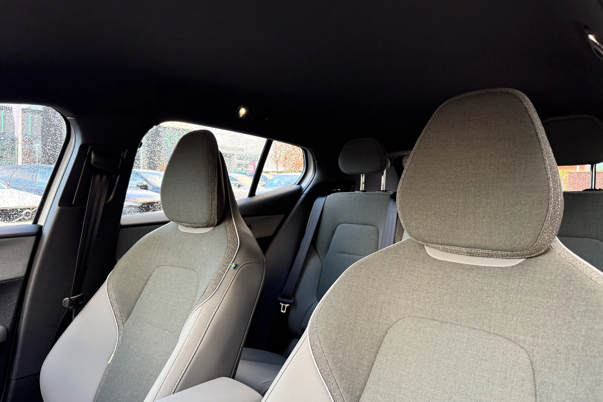 Volvo EX30 thumbnail image number 25