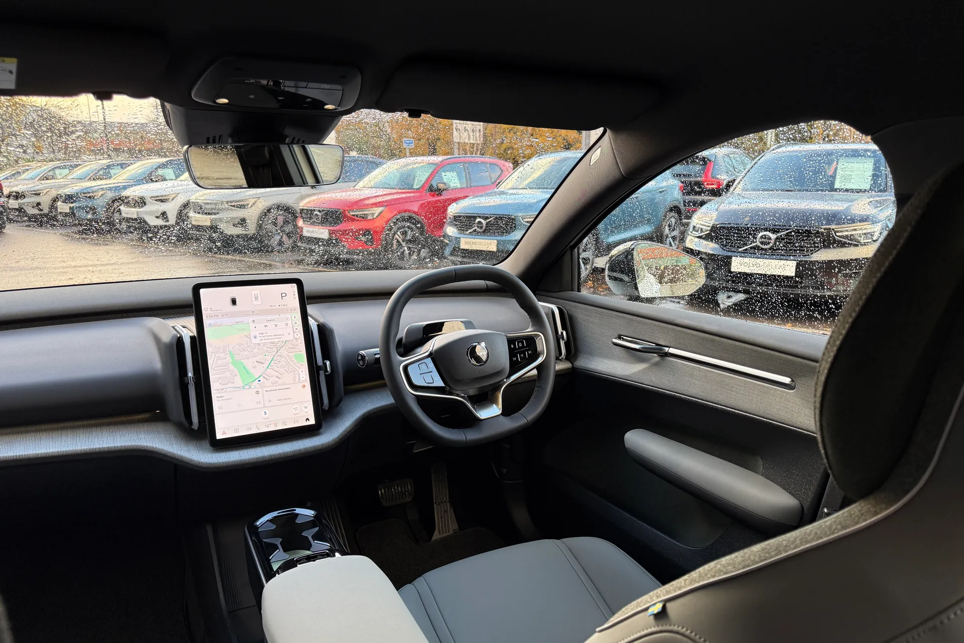 Volvo EX30 thumbnail image number 30