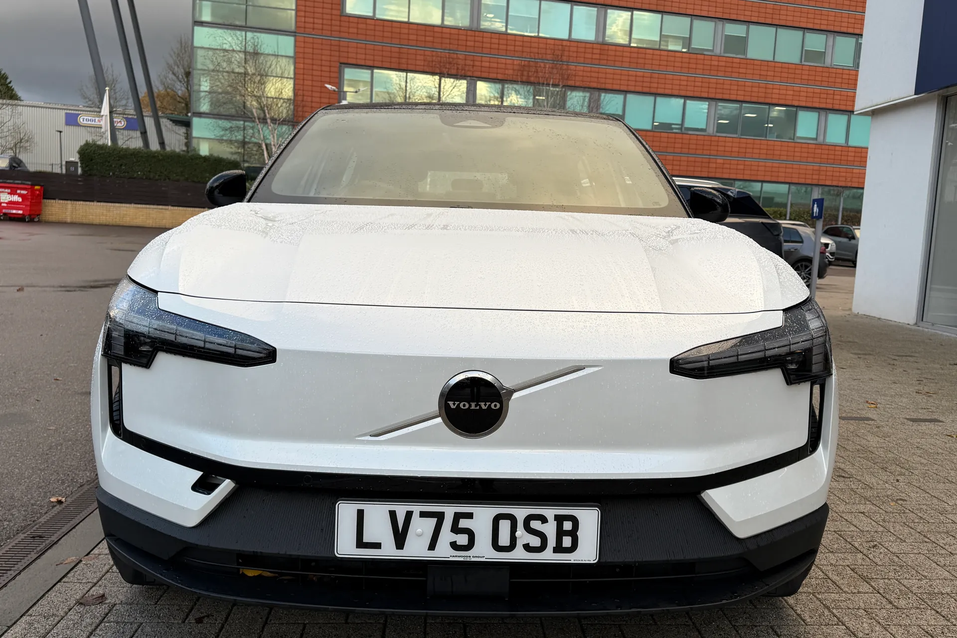 Volvo EX30 thumbnail image number 9