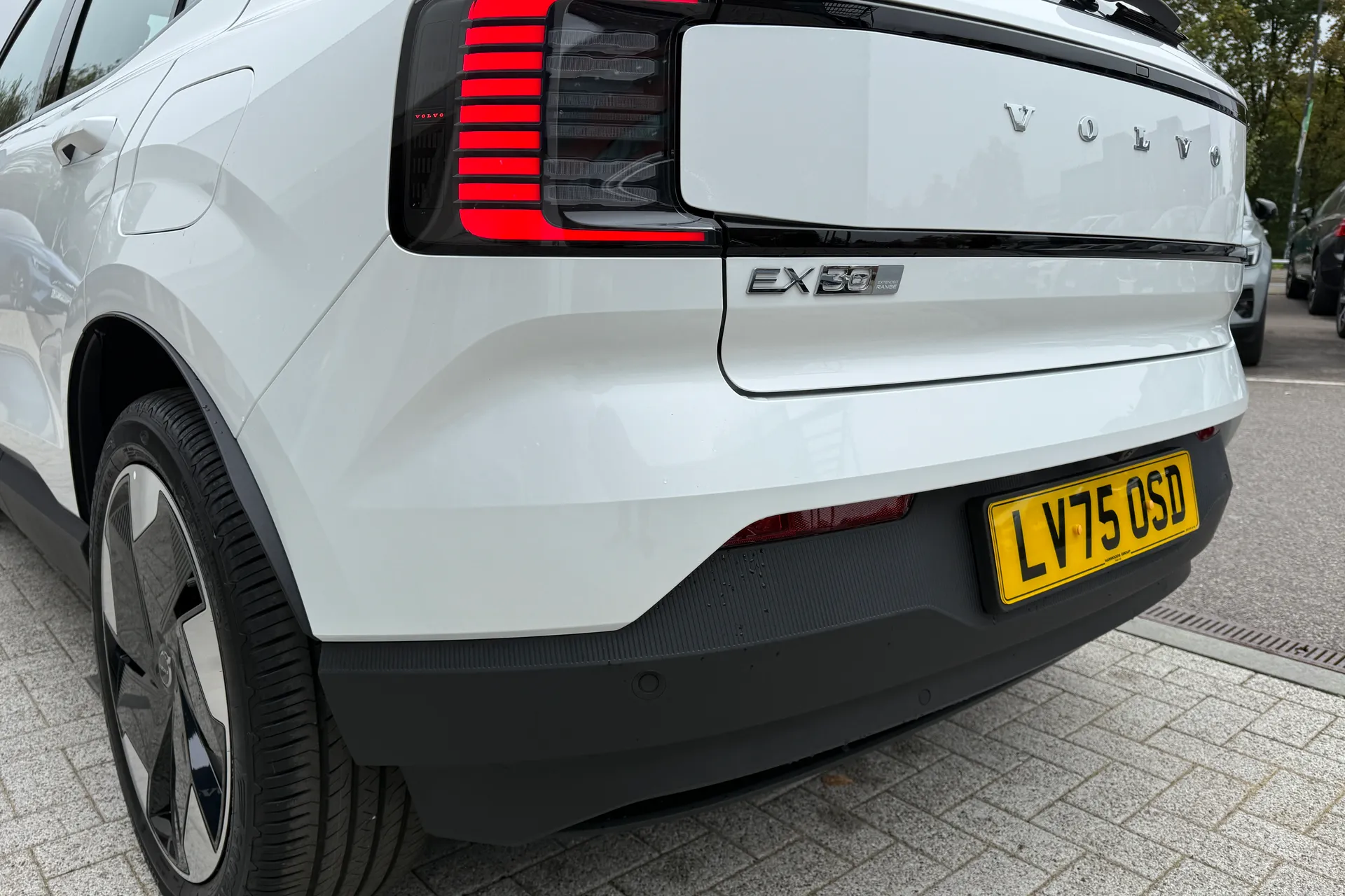 Volvo EX30 thumbnail image number 13