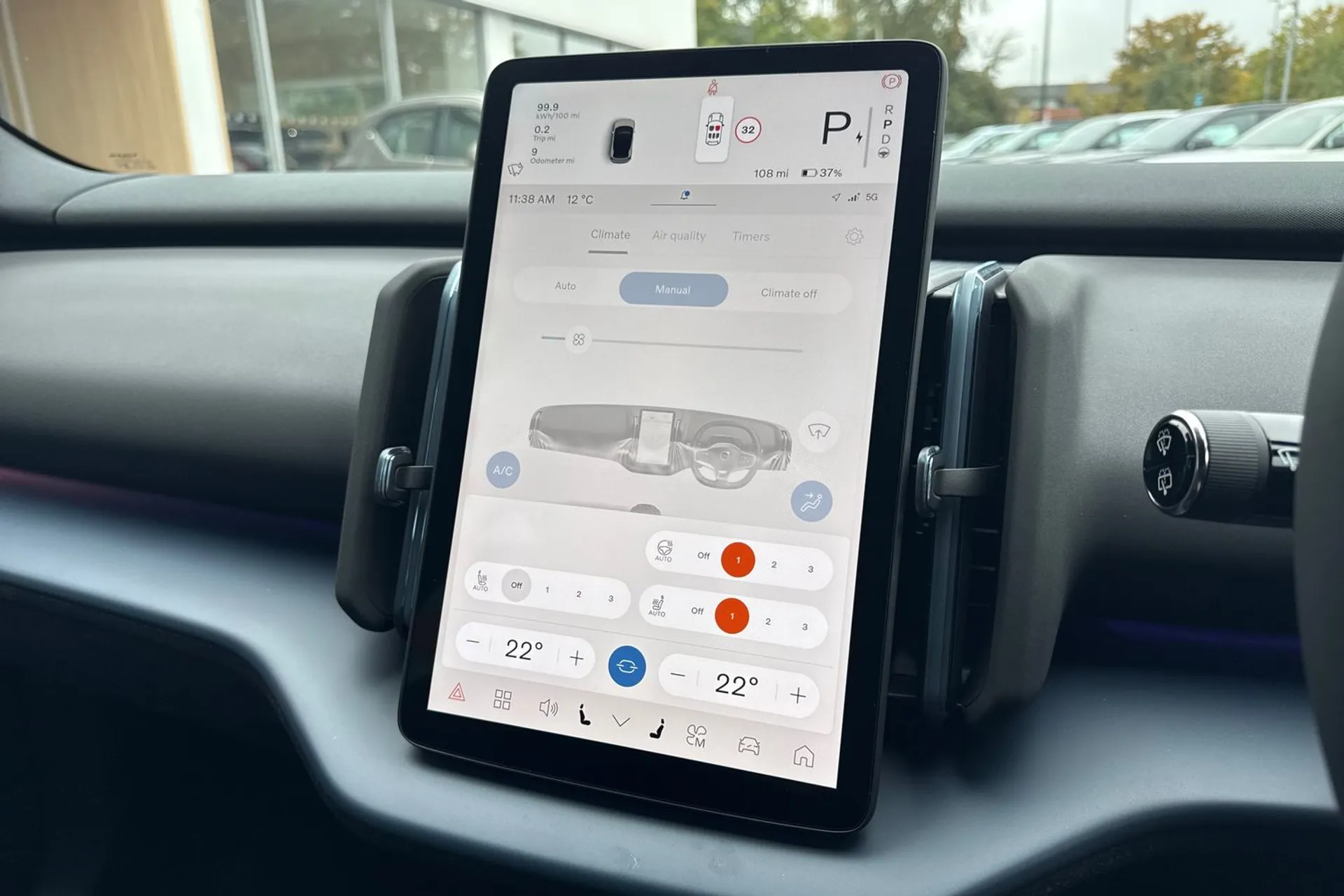 Volvo EX30 thumbnail image number 39