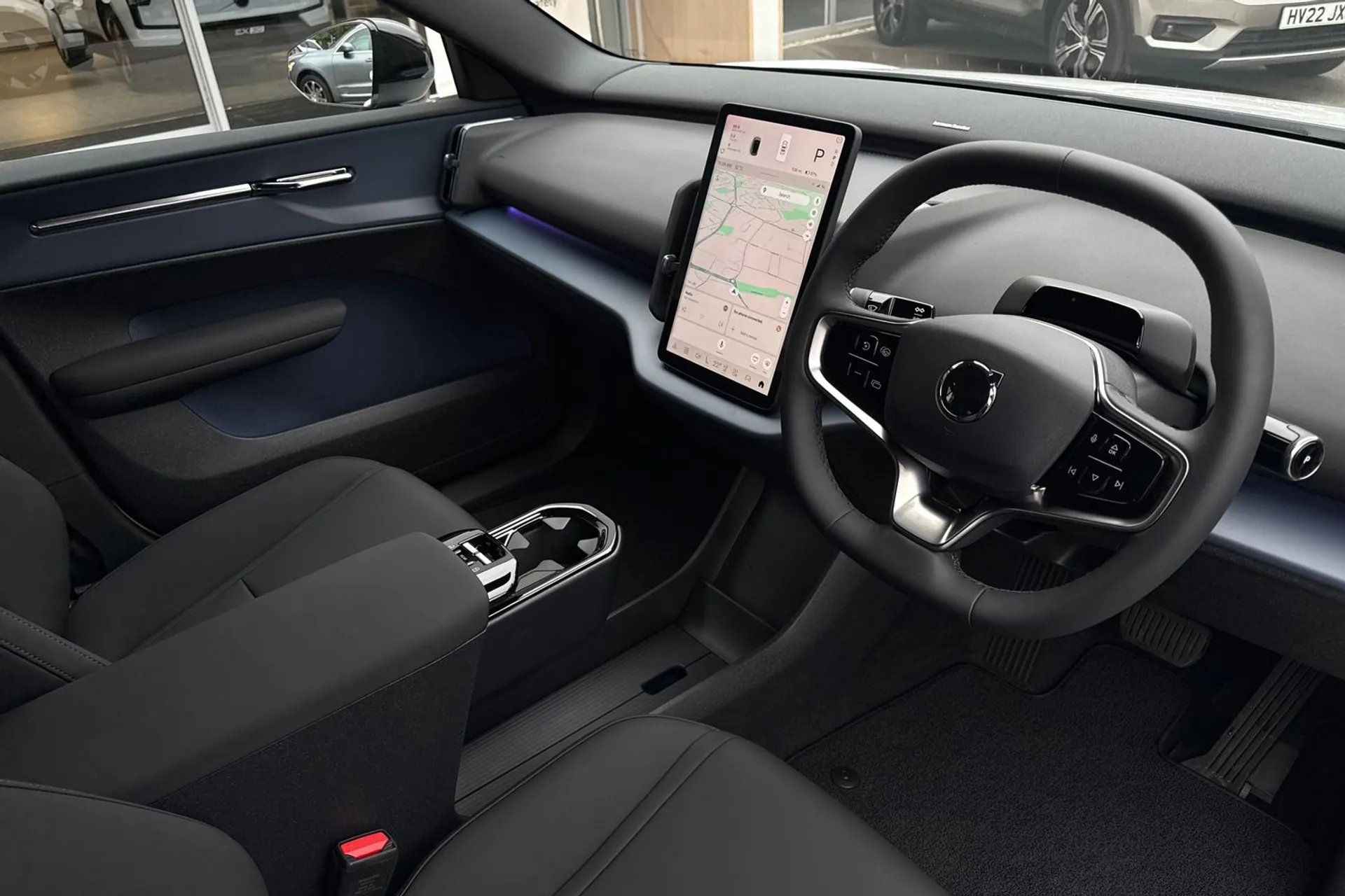 Volvo EX30 thumbnail image number 5