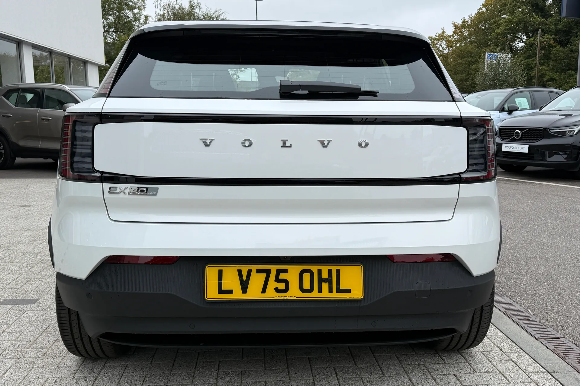 Volvo EX30 thumbnail image number 8